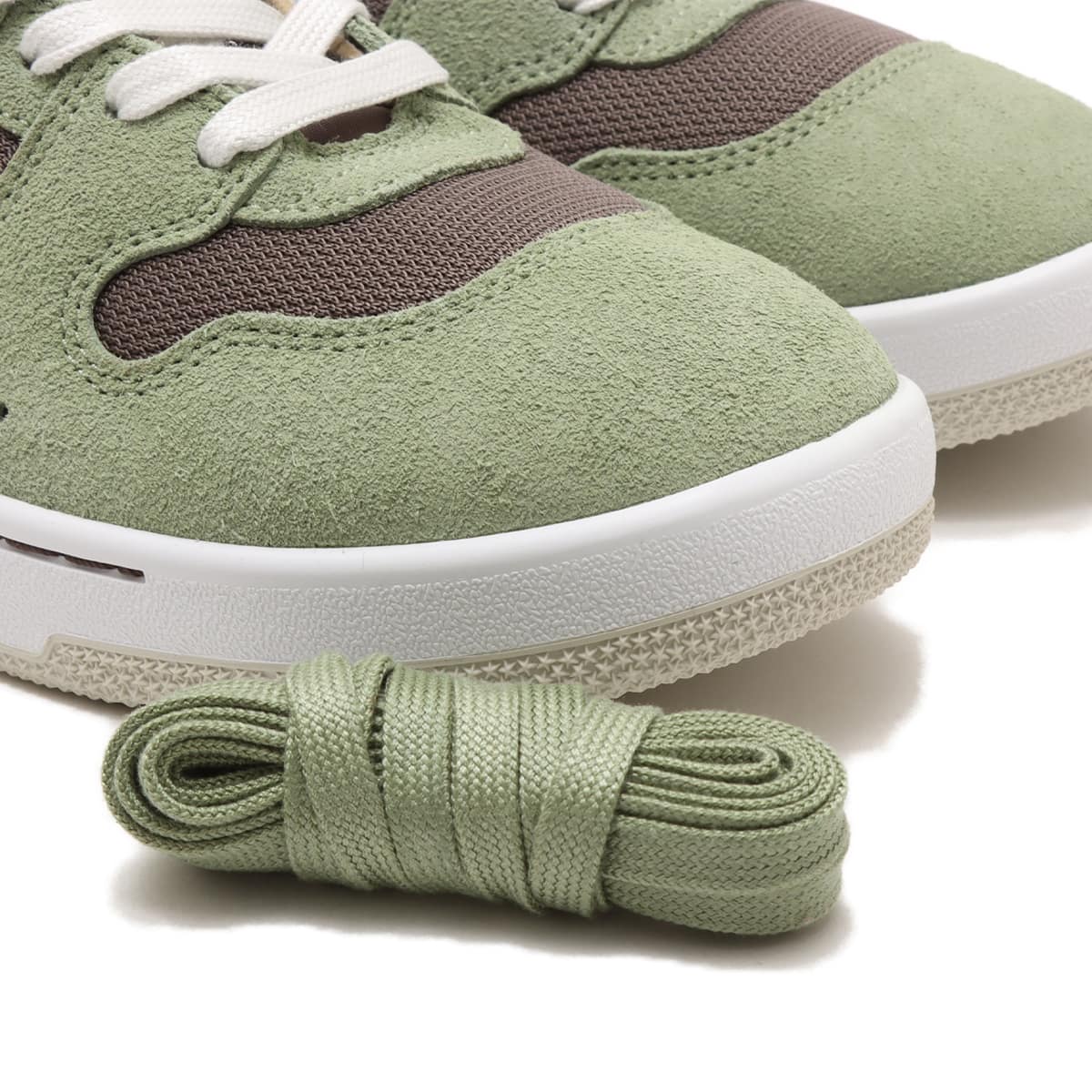NIKE ATTACK OIL GREEN/IRONSTONE-SAIL-WHITEの画像