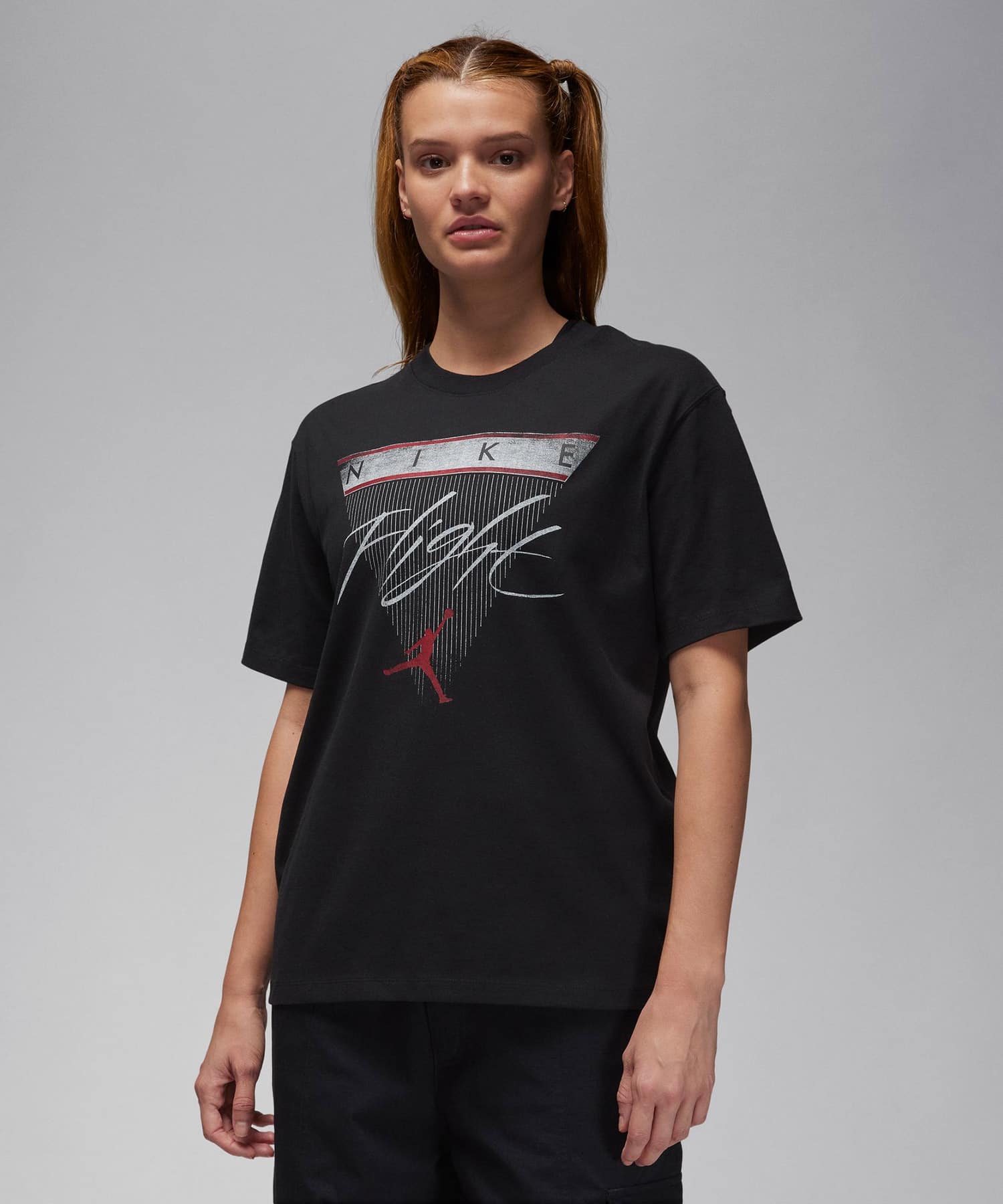 JORDAN BRAND AS W J SS GF GFX FLT TEE BLACK/GYM REDの画像