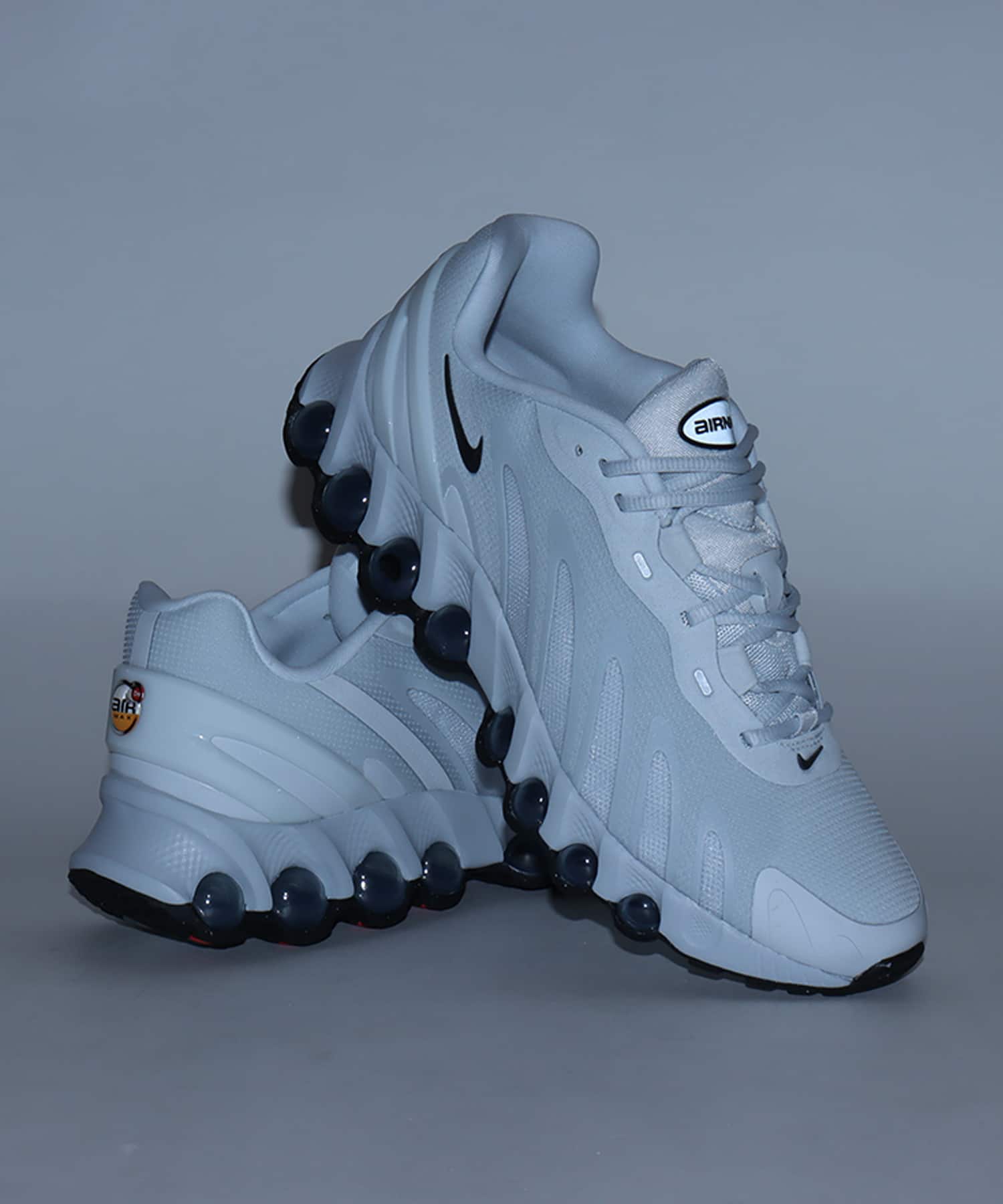 NIKE AIR MAX DN8 LT KHAKI/MONARCH-COCONUT MILK-LT KHAKIの画像