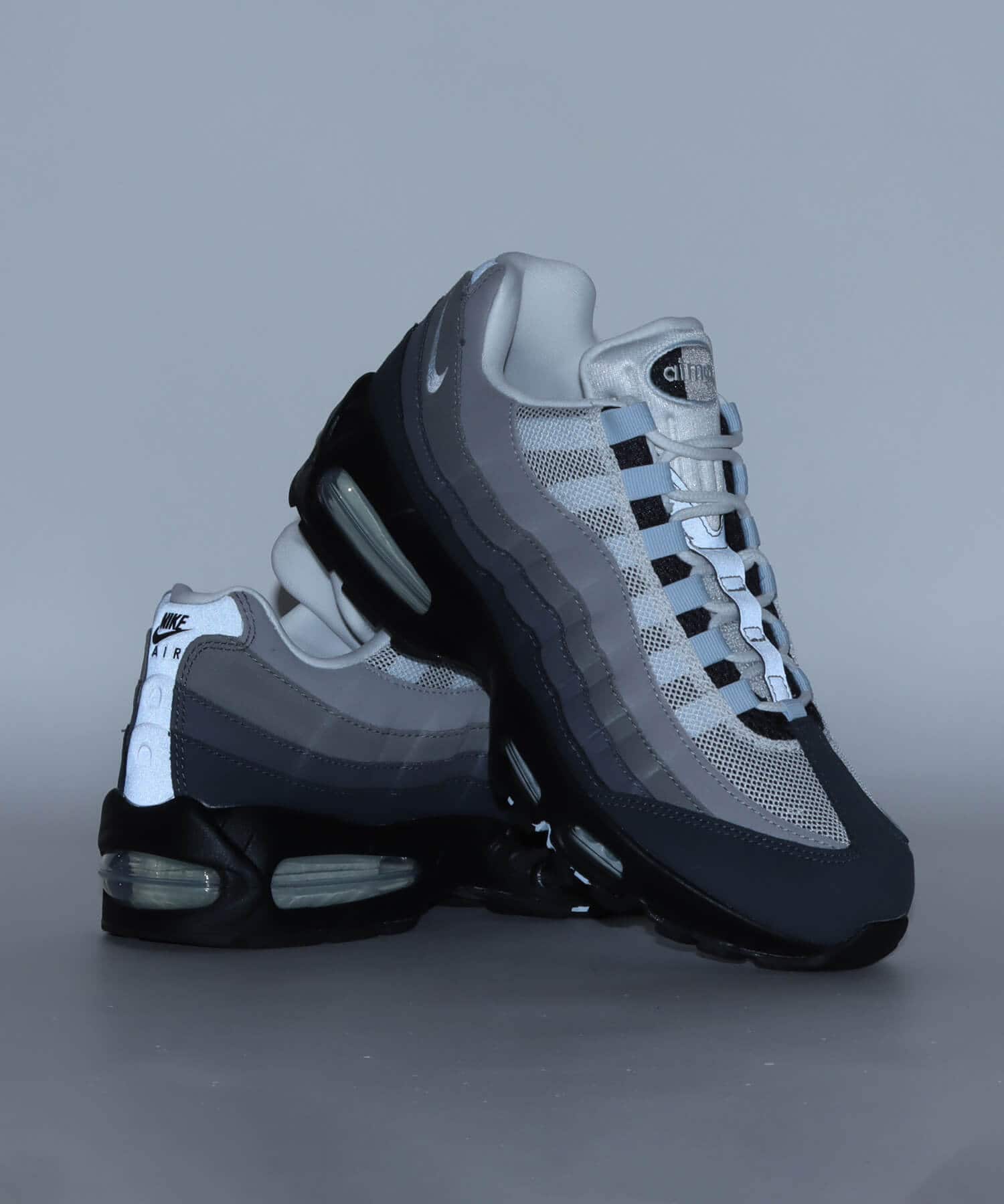 NIKE W AIR MAX 95 BIG BUBBLE BLACK/BLUE TINT-WHITE-MEDIUM GREYの画像