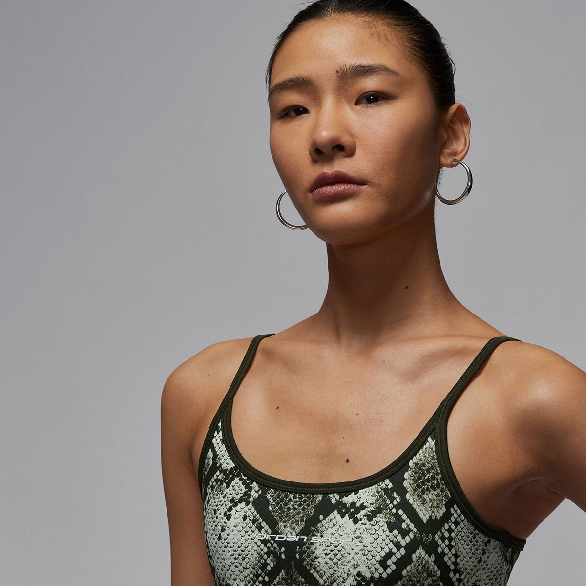JORDAN BRAND AS W J SPT AOP CROP TANK MEDIUM OLIVEの画像