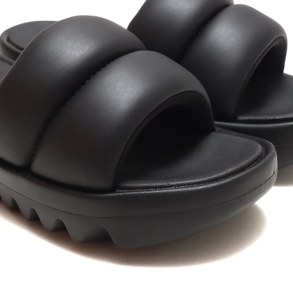 Reebok CARDI SLIDE COREBLACK/COREBLACK/COREBLACKの画像