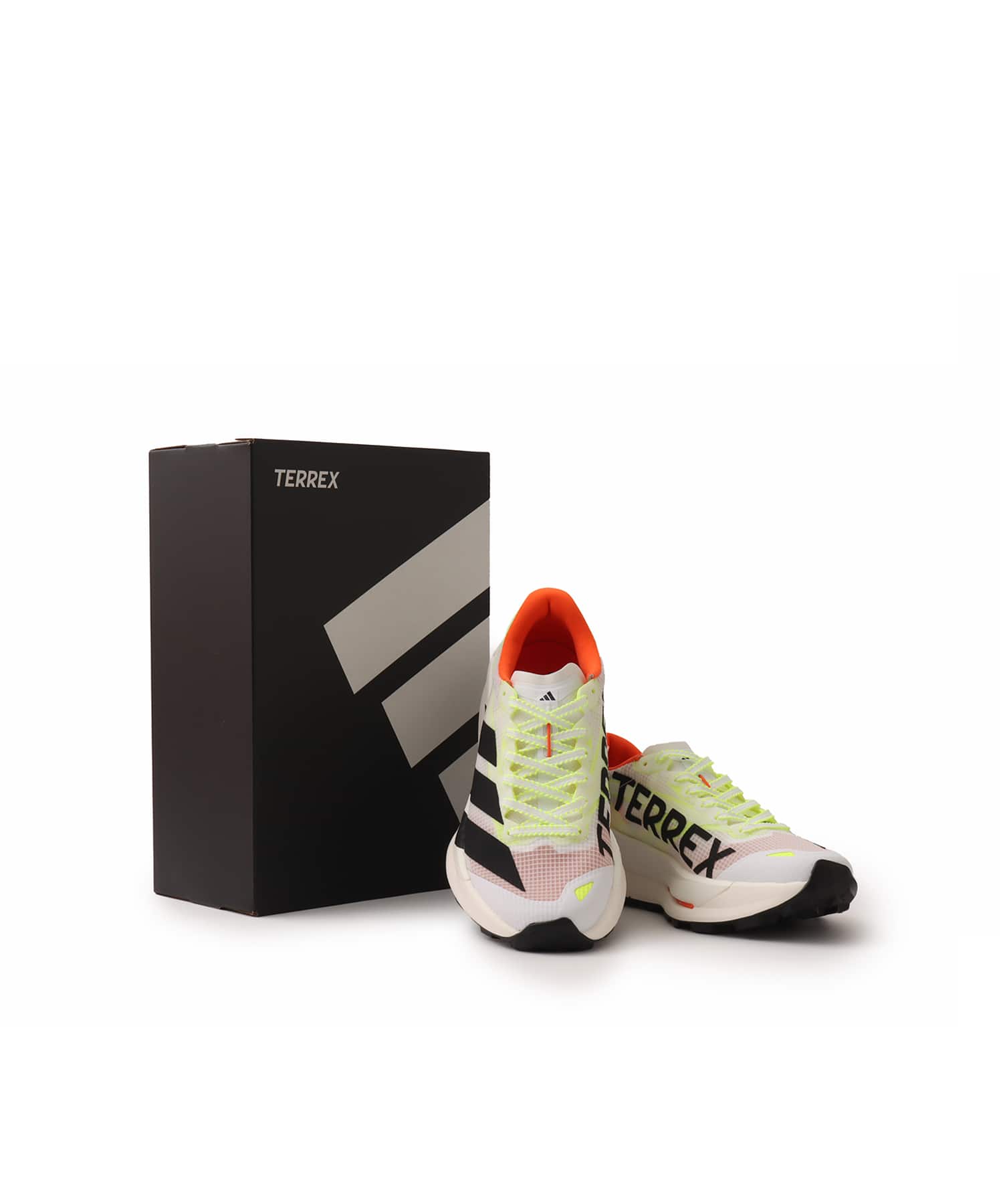 adidas TERREX AGRAVIC AT FTWWHT/CBLACK/IMPORAの画像