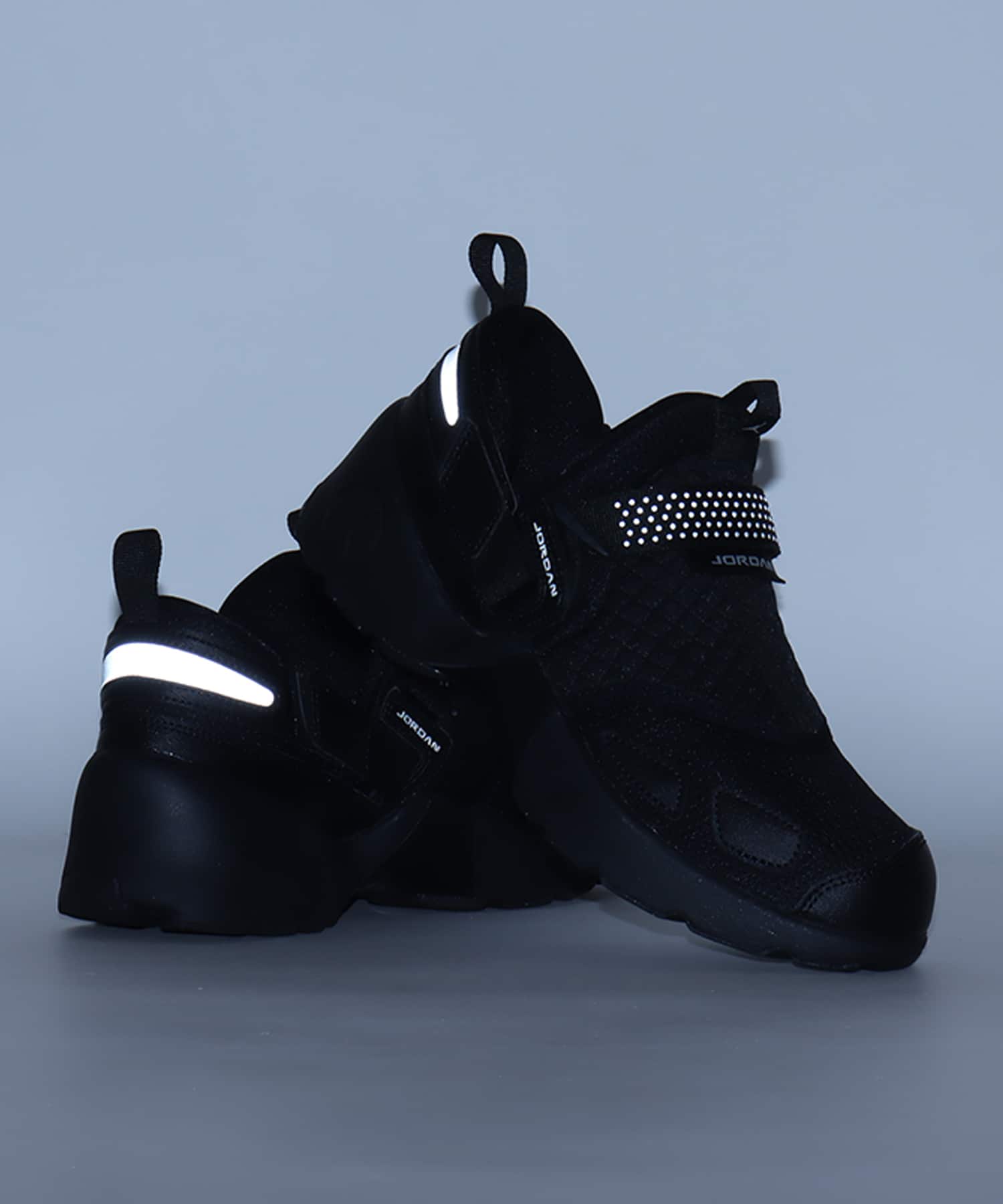 JORDAN BRAND WMNS JORDAN TRUNNER LX BLACK/BLACK-BLACKの画像