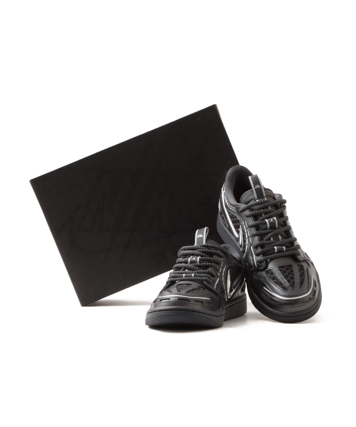 JORDAN BRAND WMNS AIR JORDAN 1 MM LOW V3 BLACK/METALLIC SILVER-WHITE-ANTHRACITEの画像
