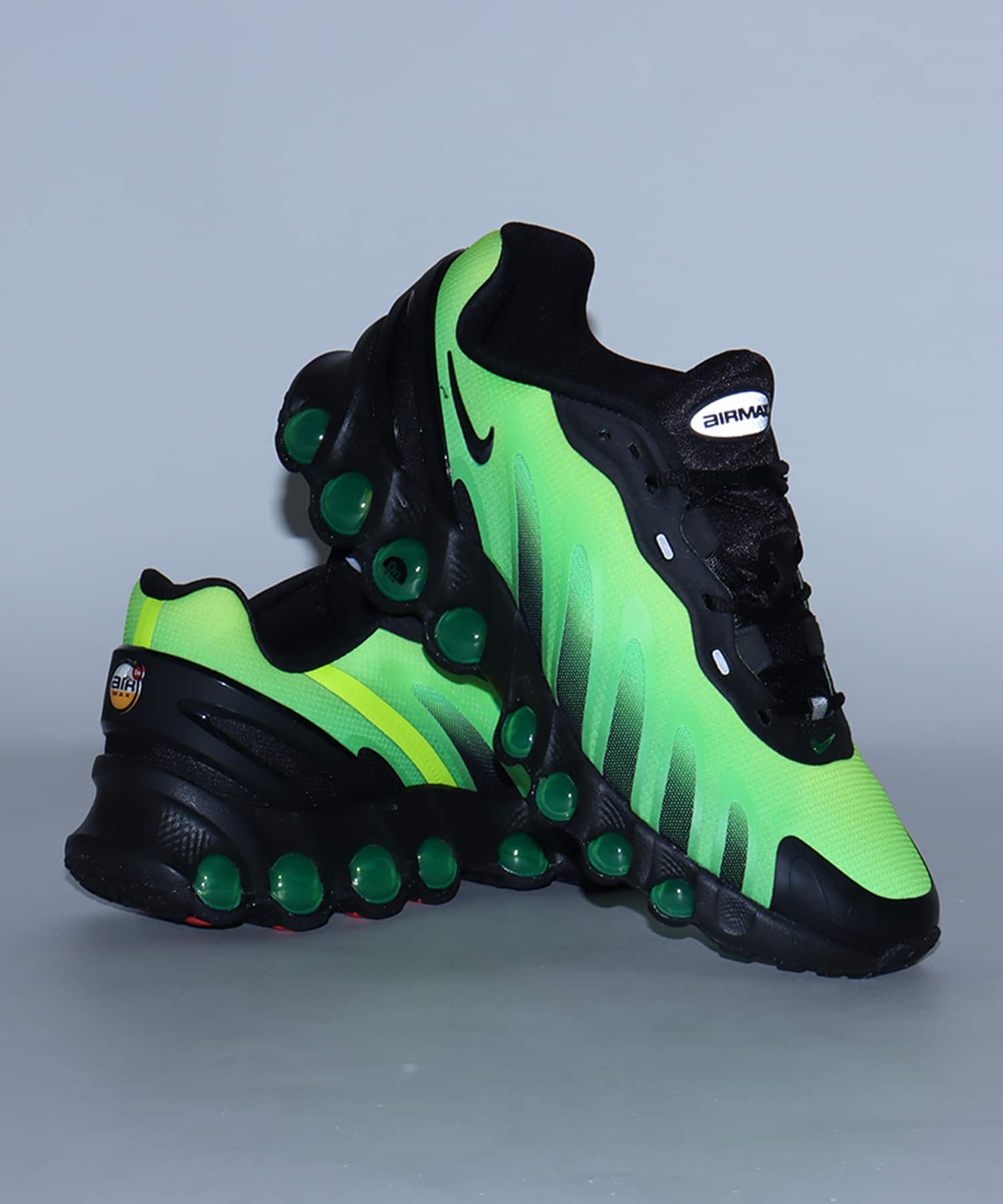 NIKE AIR MAX DN8 AMD BLACK/BLACK-GREEN STRIKE-VOLT（ナイキ