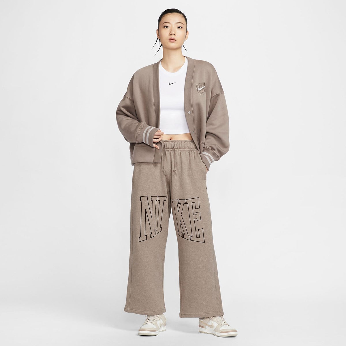 NIKE AS W NSW STREET OH FLC PANT MINK BROWN/HTRの画像