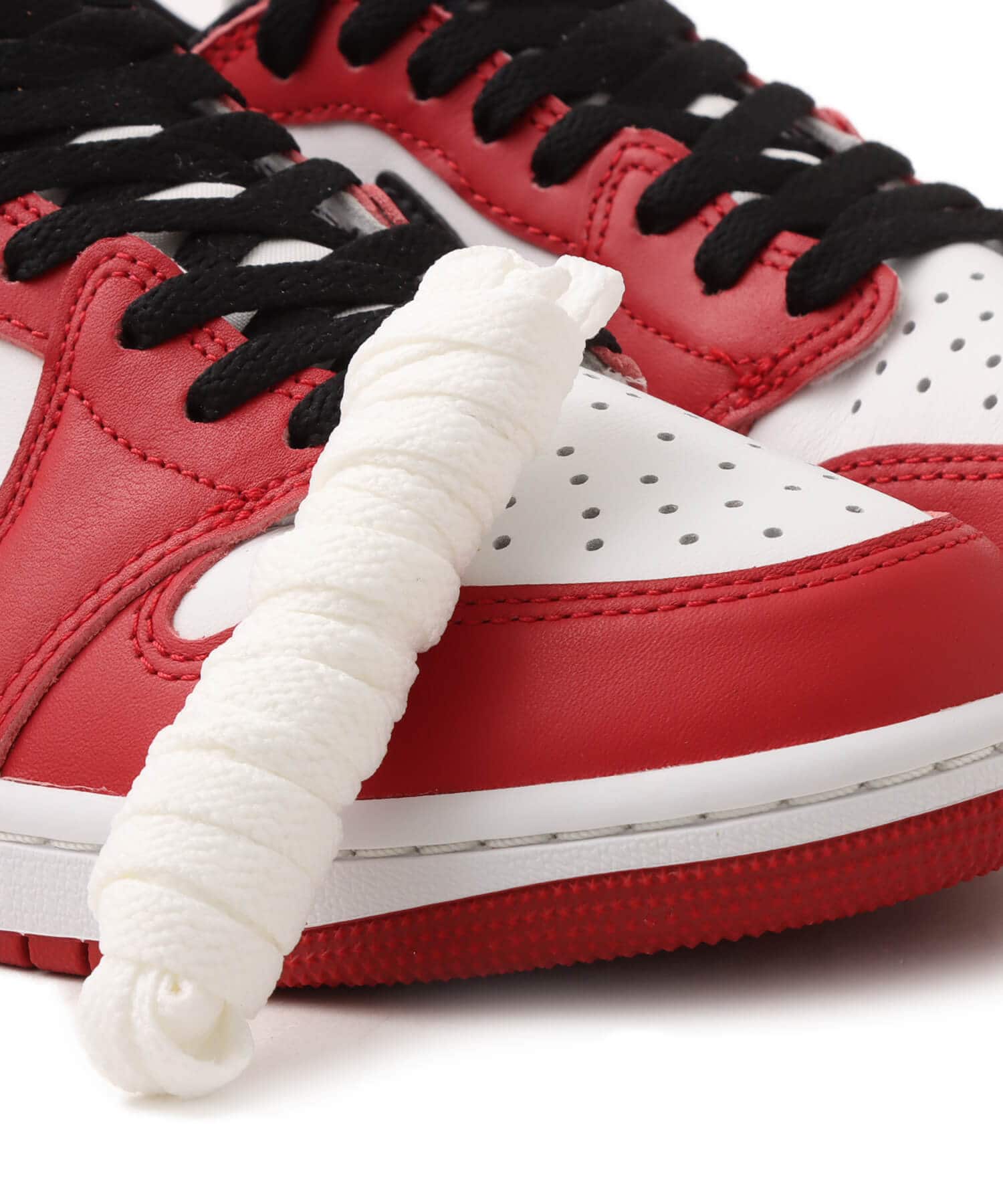JORDAN BRAND AIR JORDAN 1 RETRO LOW OG VARSITY RED/BLACK-SUMMIT WHITEの画像