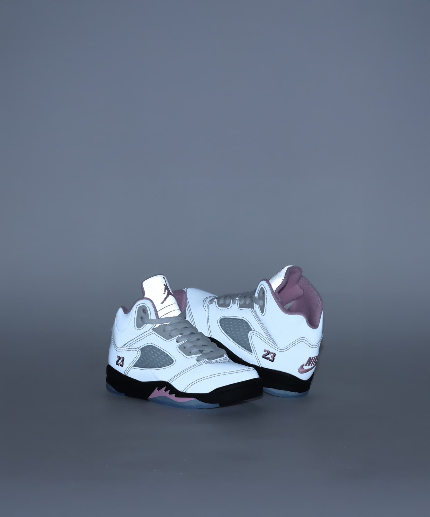 JORDAN BRAND JORDAN 5 RETRO OG (PS) WHITE/MED SOFT PINK-BLACKの画像
