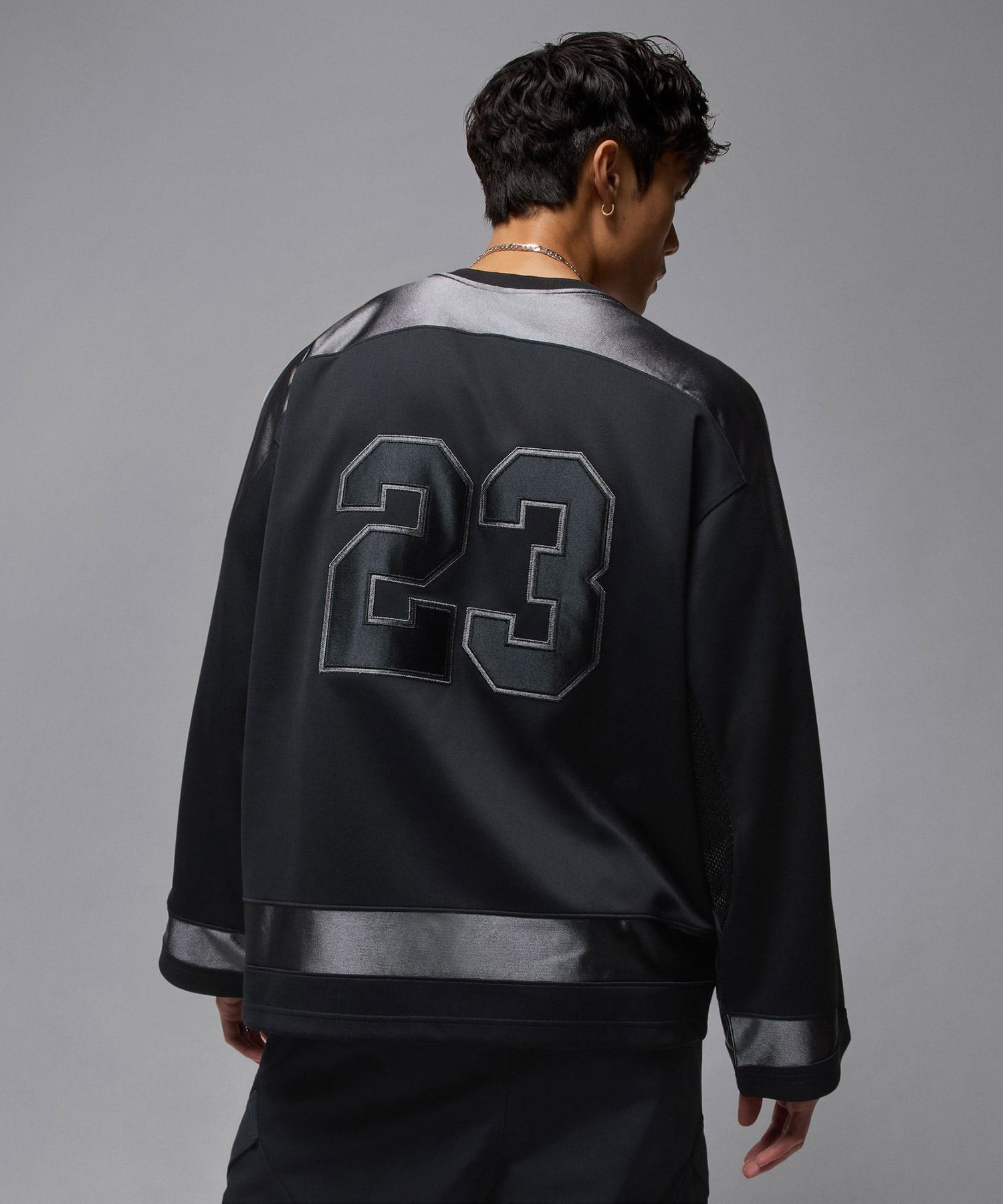 JORDAN BRAND M J BRK CLGTE HOCKEY JSY BLACK/IRON GREY/IRON GREYの画像