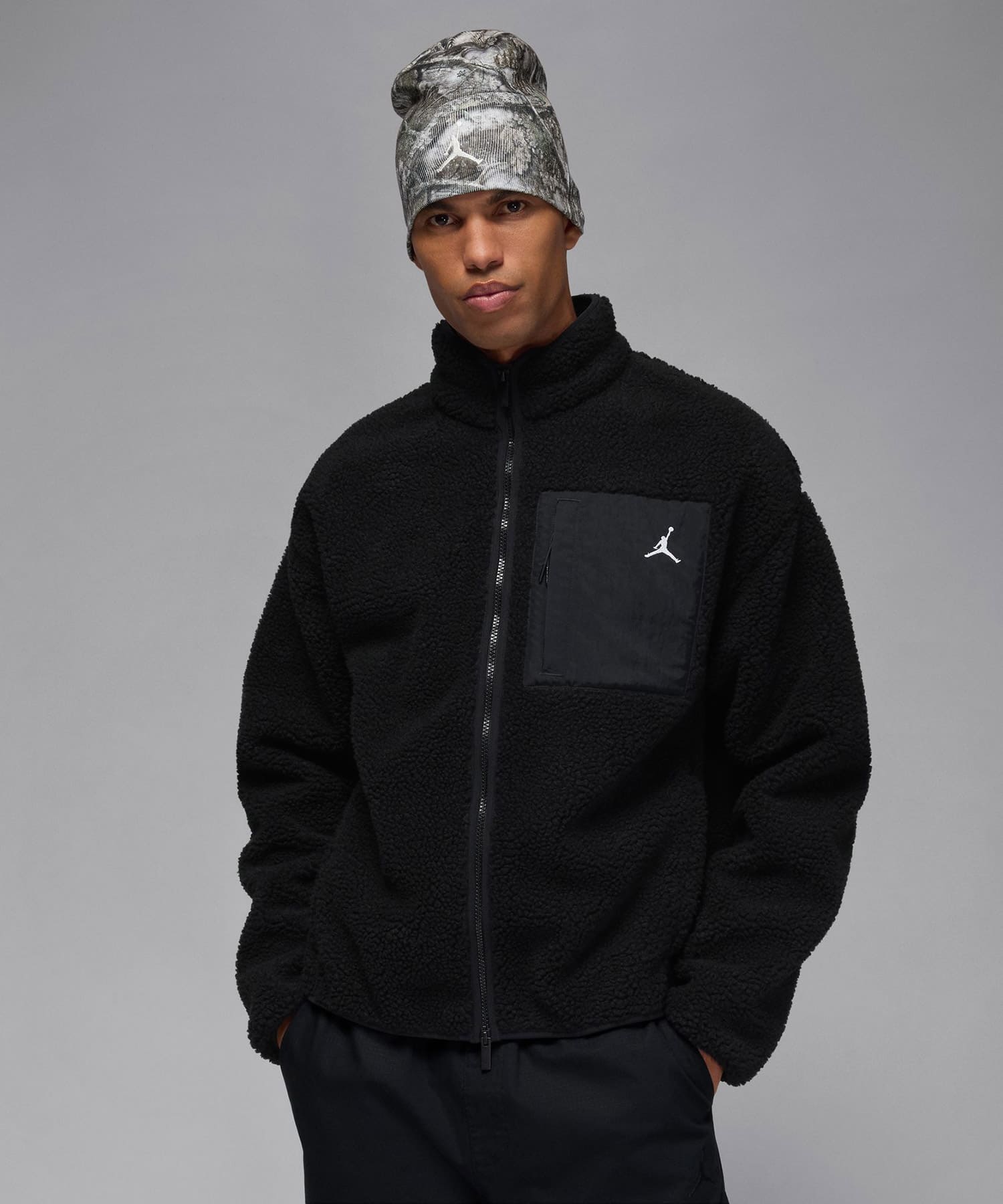 JORDAN BRAND M J FLT MTNSIDE SHERPA BLACK/WHITEの画像