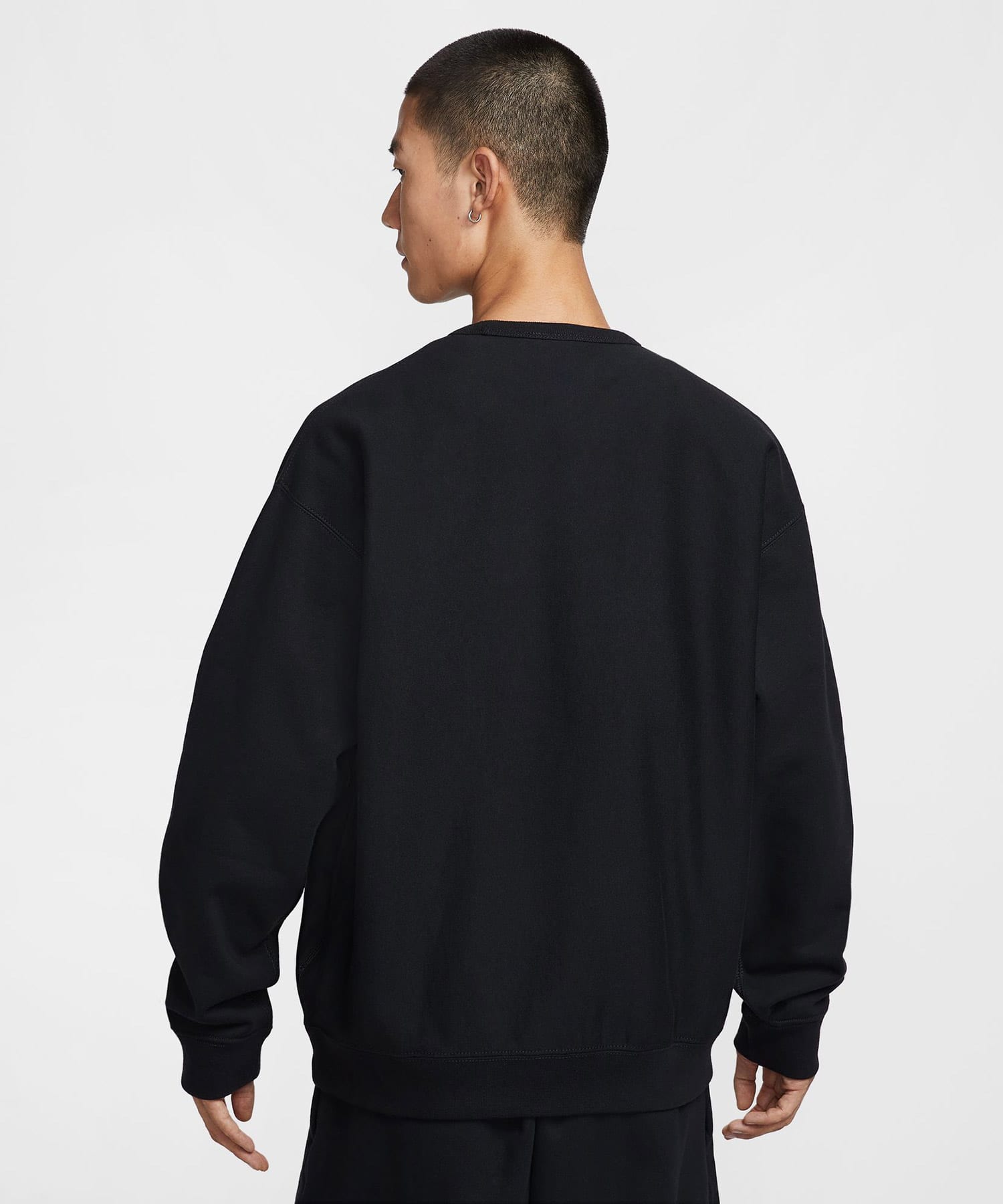NIKE AS M NL SOLO SWSH BB CREW BLACK/WHITEの画像