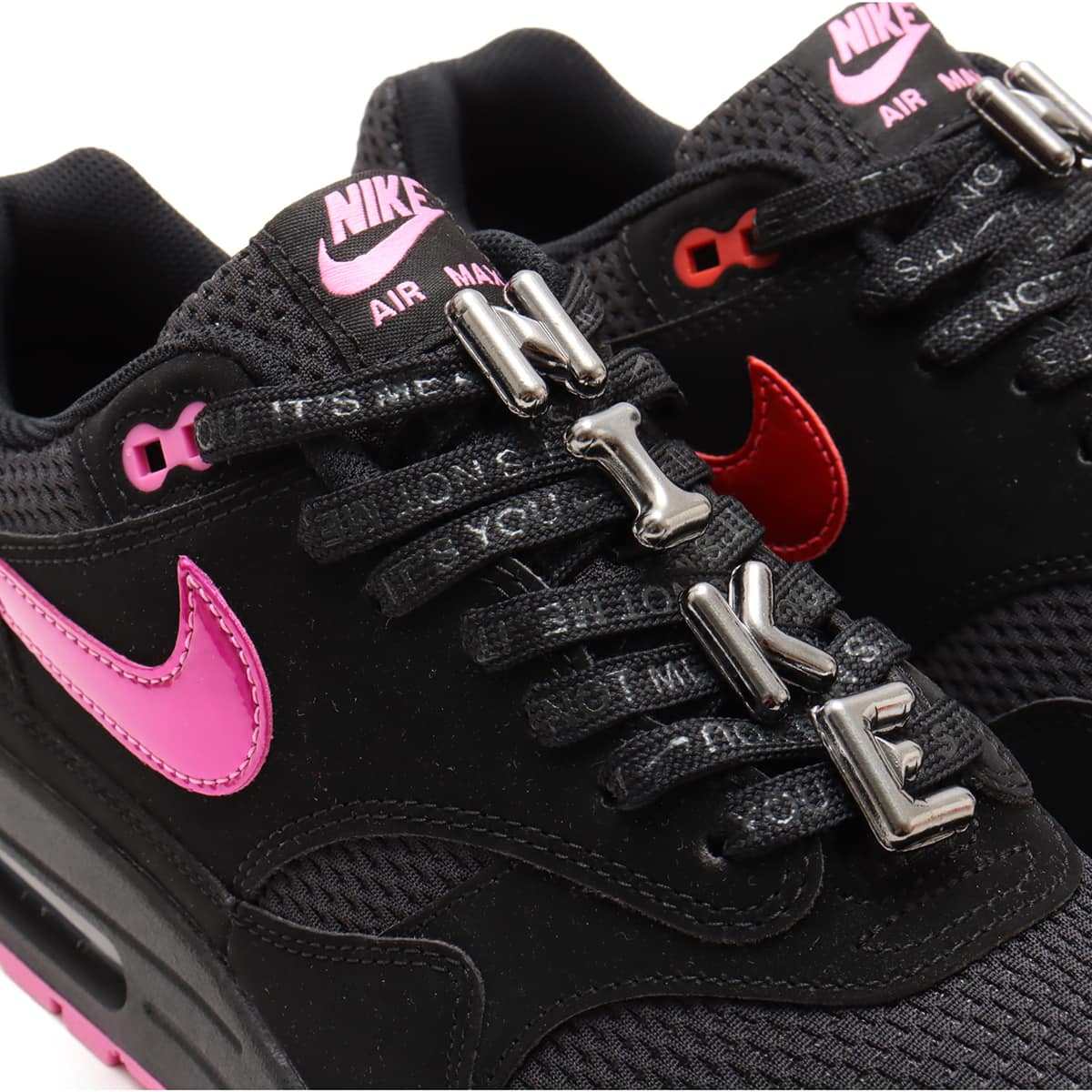 NIKE AIR MAX 1 PRM BLACK/PLAYFUL PINK-UNIVERSITY REDの画像