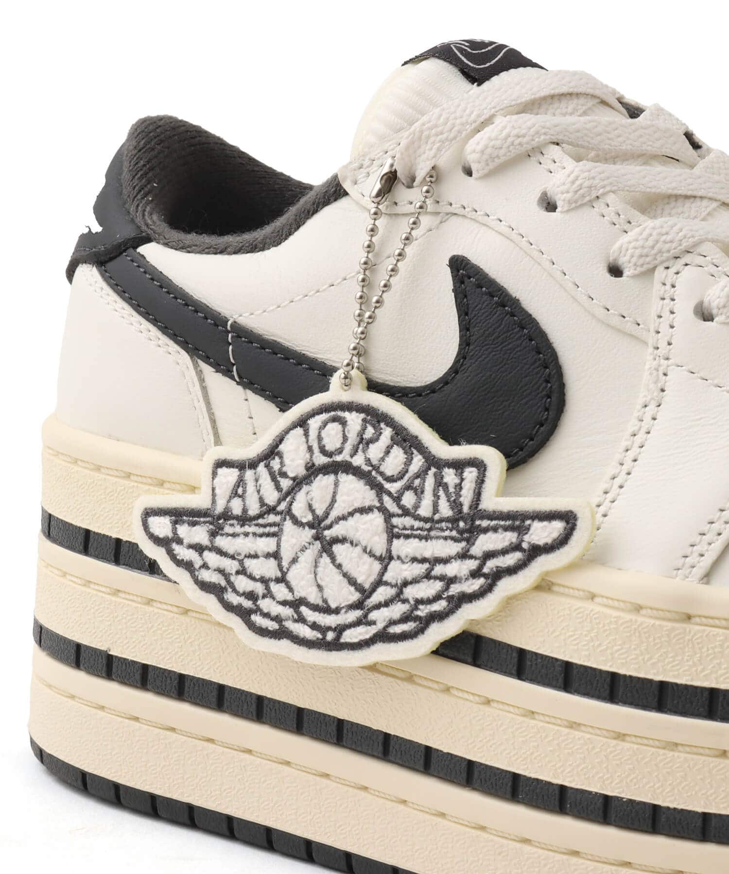 JORDAN BRAND WMNS AIR JORDAN 1 TRIPLE STACK SAIL/ANTHRACITE-COCONUT MILKの画像