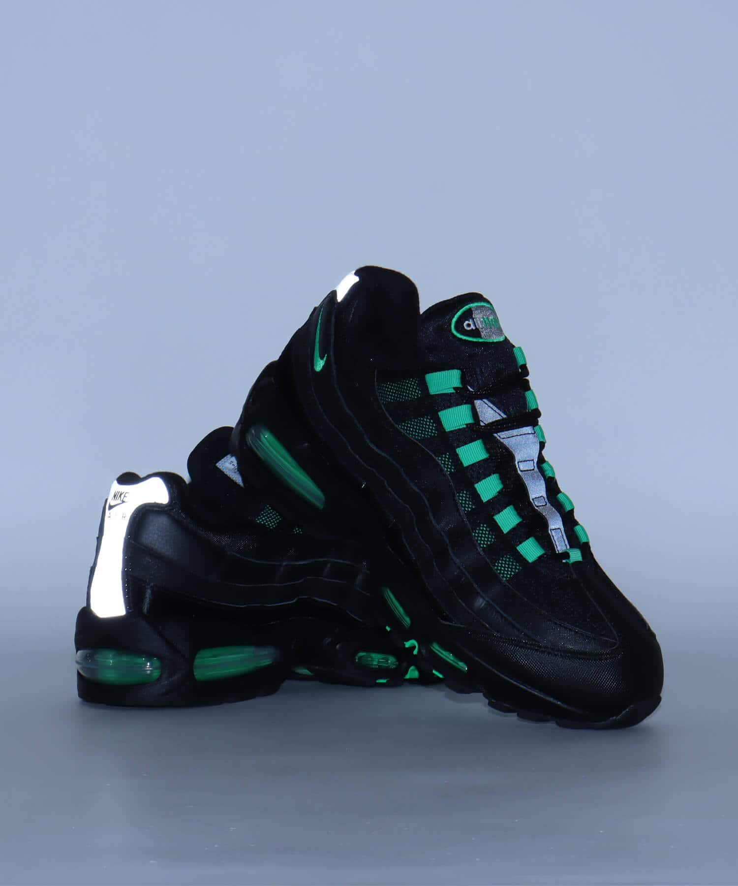 NIKE AIR MAX 95 OG BLACK/GREEN SHOCK-BLACK-PEARL GREYの画像