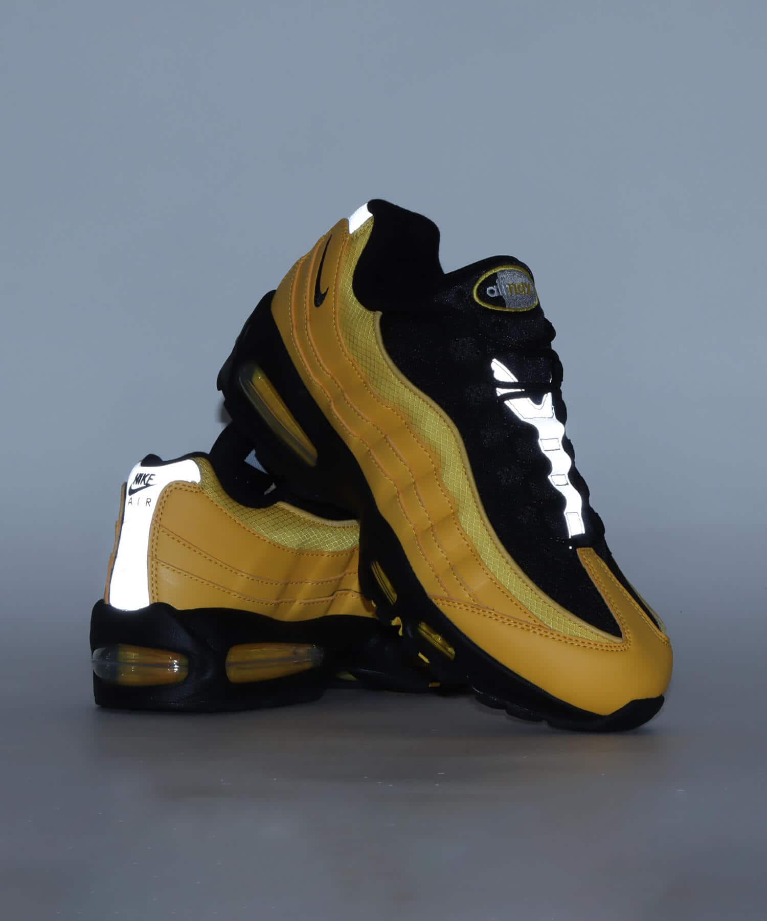 NIKE AIR MAX 95 BIG BUBBLE VARSITY MAIZE/BLACK-BLACKの画像