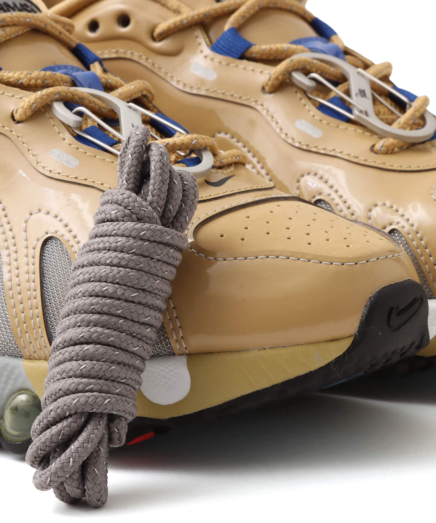 NIKE AIR MAX DN8 SP x Patta CLUB GOLD/GAME ROYAL-METALLIC SILVER