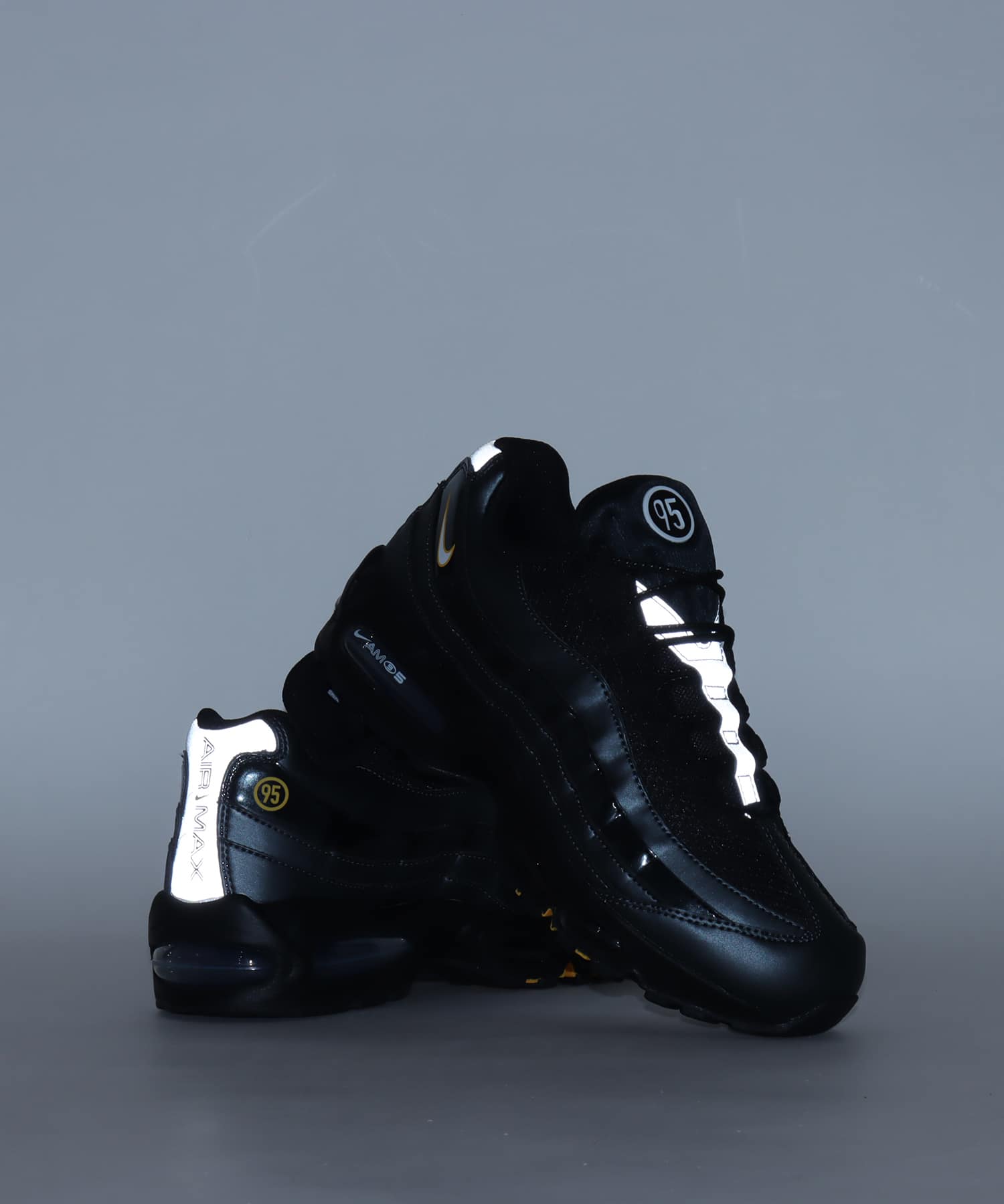 NIKE AIR MAX 95 BIG BUBBLE SE BLACK/WHITE-UNIVERSITY GOLDの画像