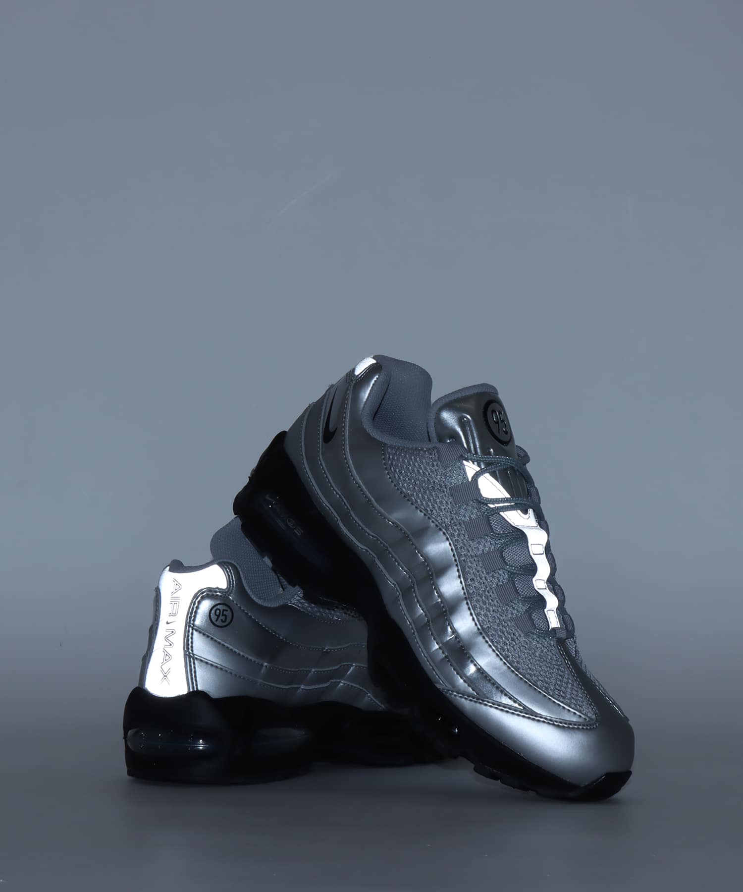 NIKE AIR MAX 95 BIG BUBBLE SE METALLIC SILVER/BLACK-BLACKの画像