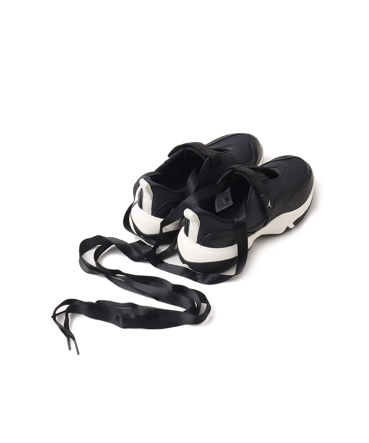 JORDAN BRAND WMNS JORDAN POINTE BLACK/SAILの画像