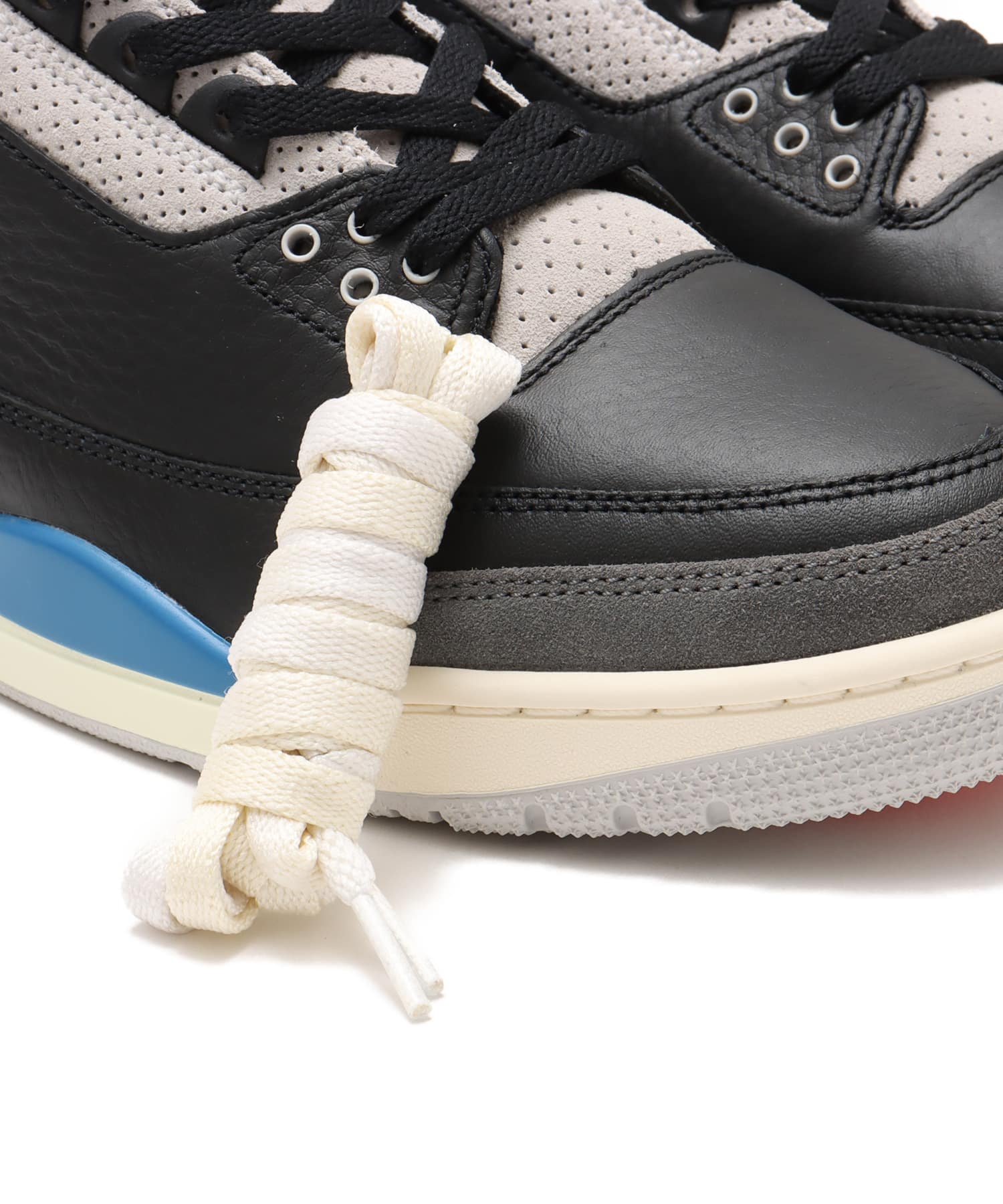 JORDAN BRAND AIR JORDAN 3 RETRO OG BLACK/CHILE RED-NEUTRAL GREYの画像