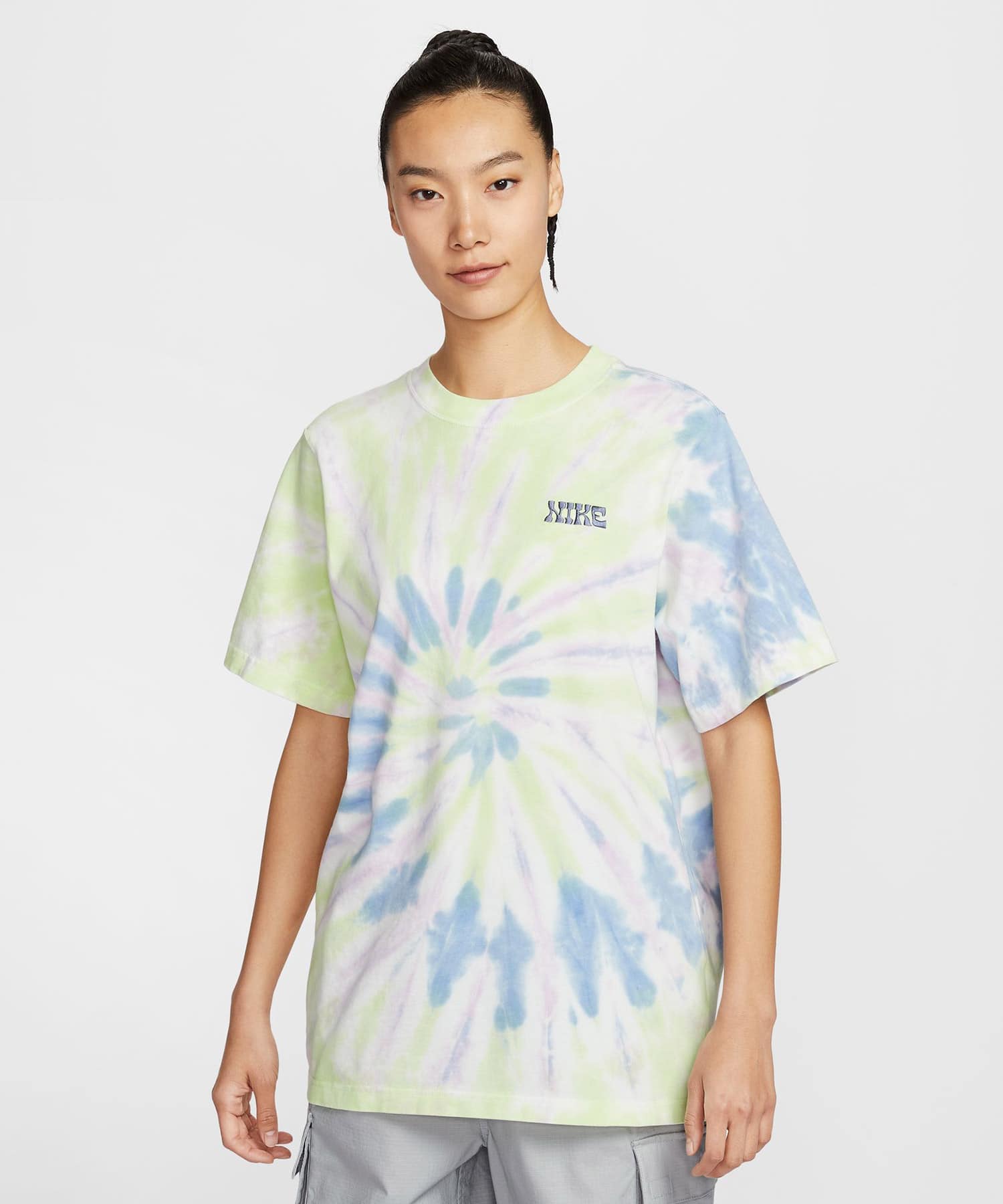 NIKE AS W NSW TEE GCEL BARELY VOLTの画像