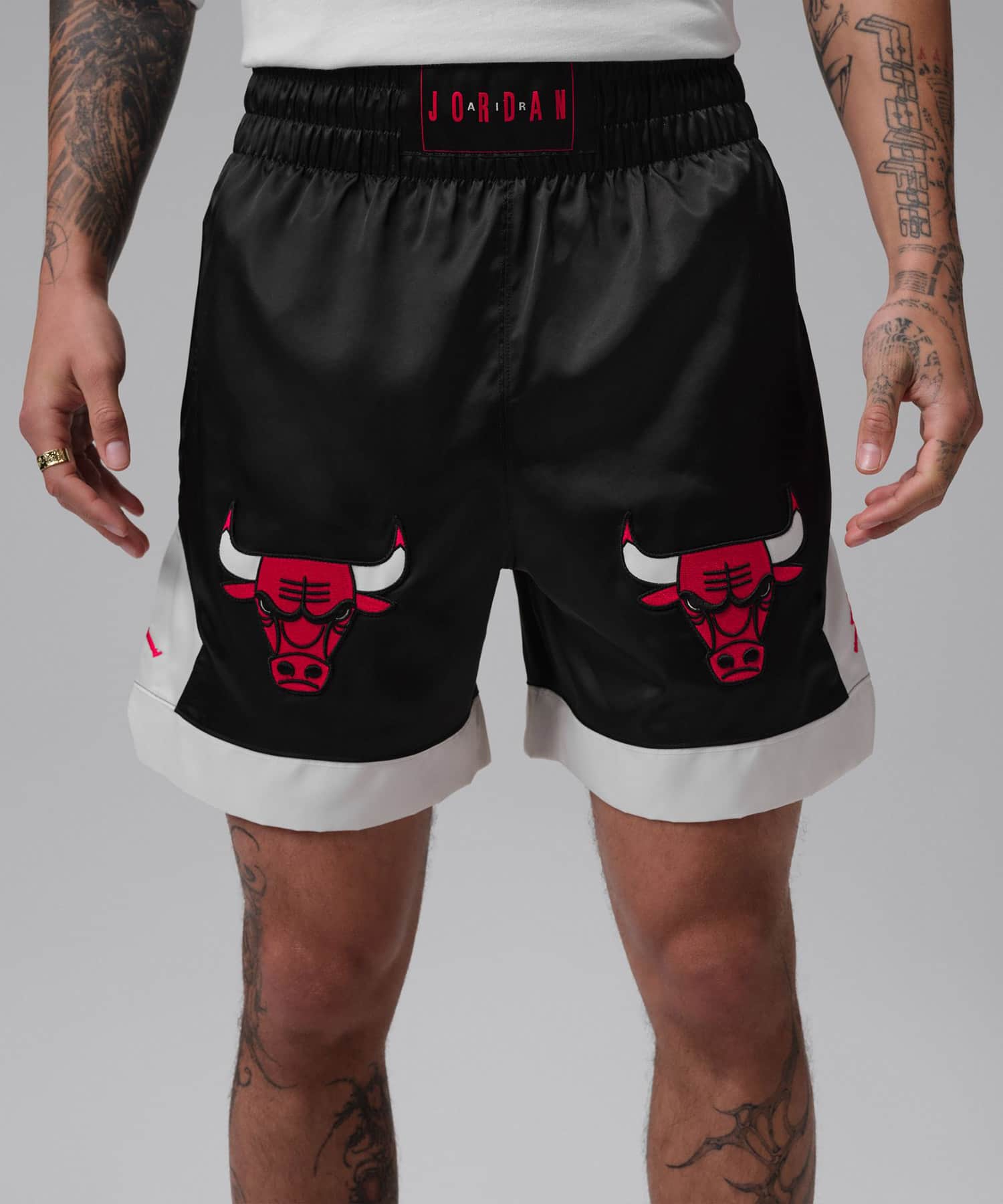JORDAN BRAND M J FLT MUAY THAI SHORT BLACK/SAIL/(UNIVERSITY RED)の画像