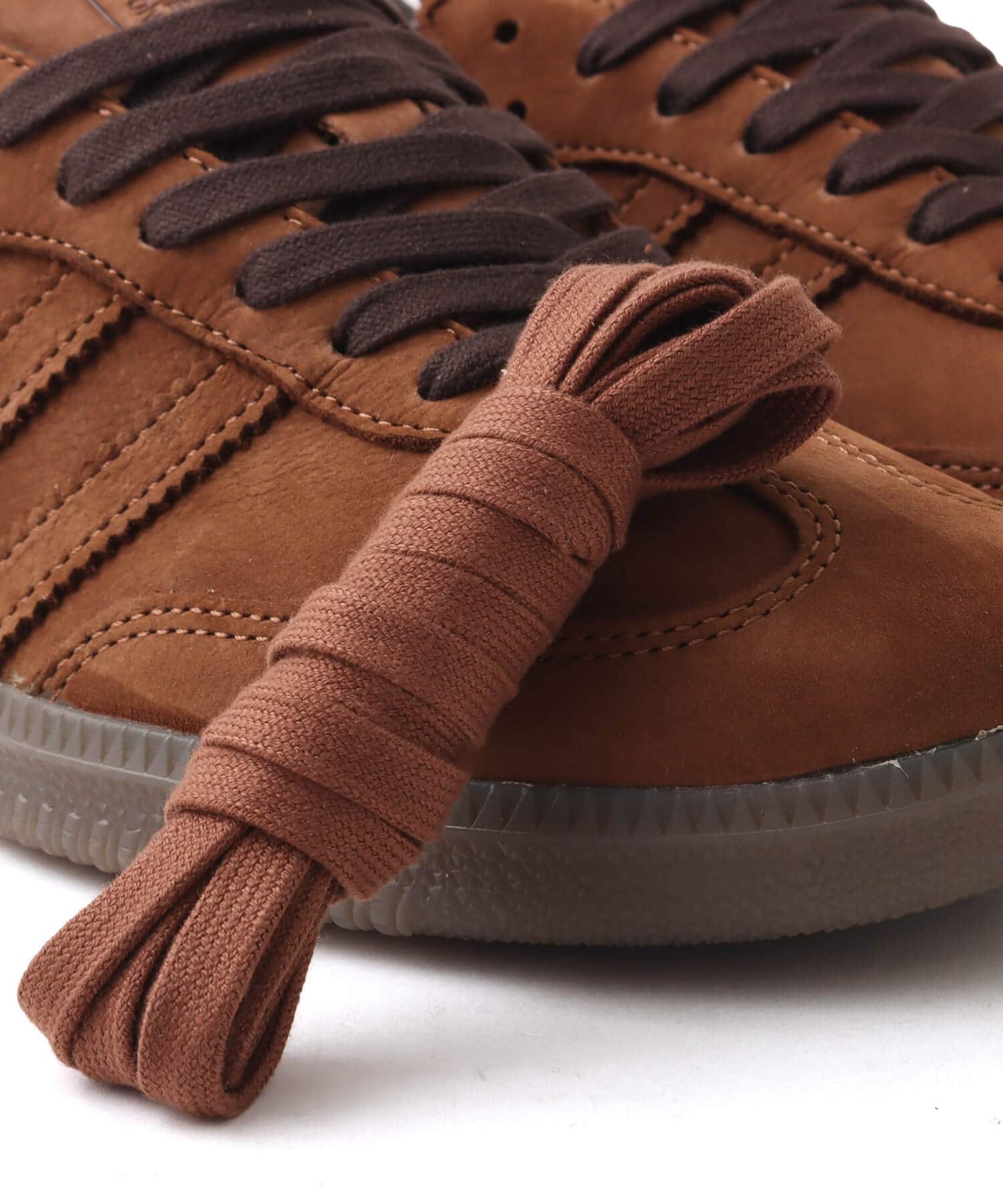 adidas SAMBA OG PREBRN/AUCO/GUM5の画像