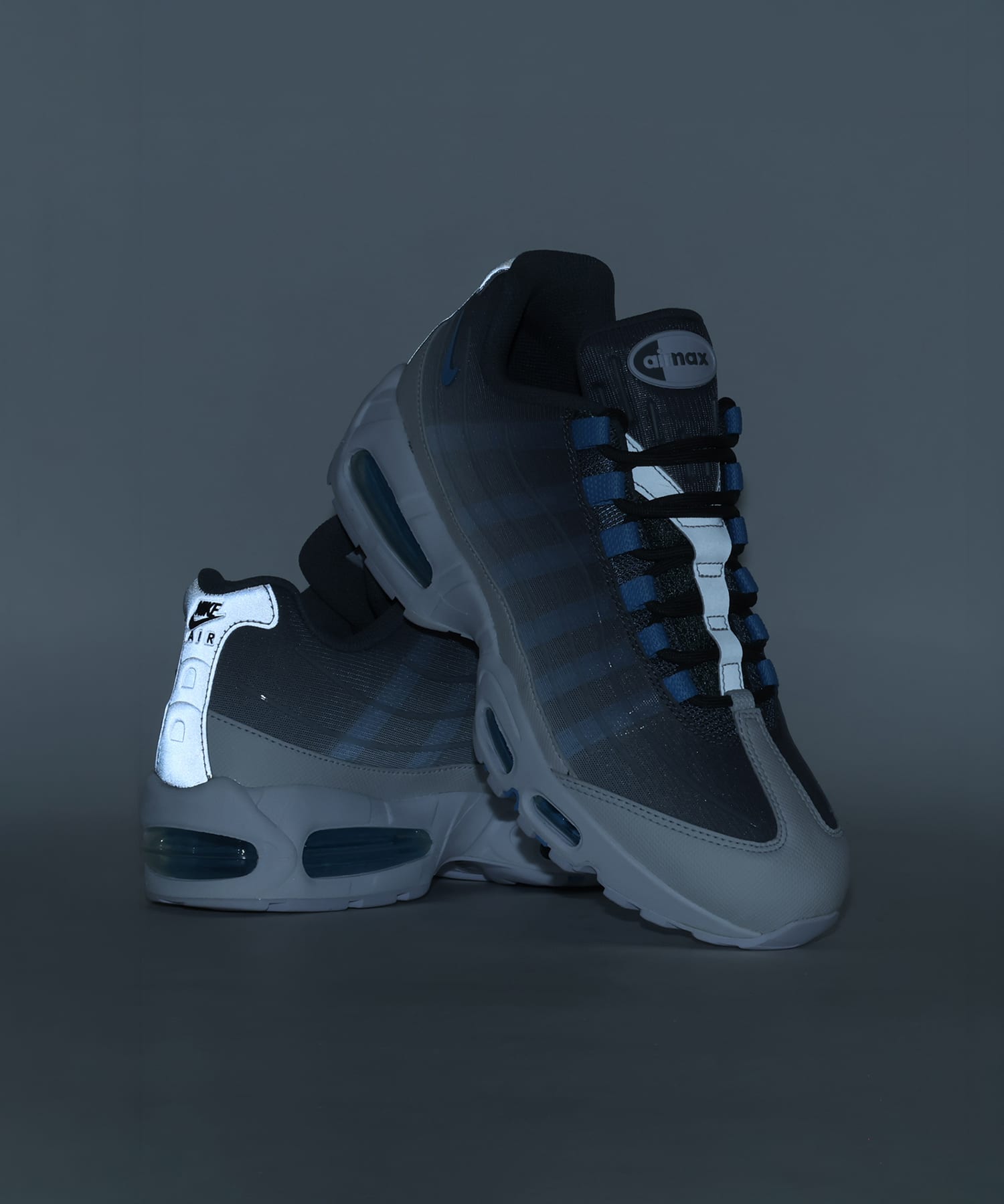 NIKE AIR MAX 95 BB TECH SMOKE GREY/FOOTBALL BLUE-WHITE-BLACKの画像