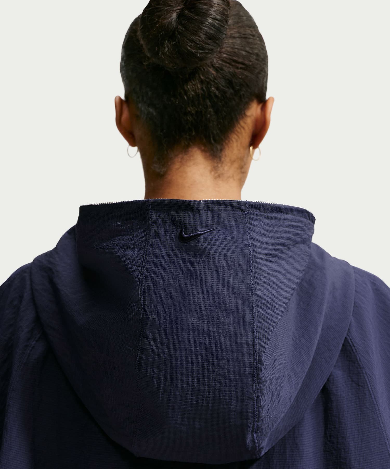 NIKE W RNWY LT WT JACKET BLUEの画像