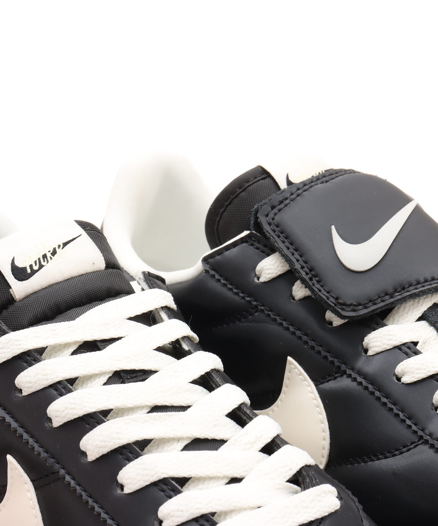 NIKE CORTEZ SE BLACK/SAIL-GUM DARK BROWN-MTLC DARK GREYの画像