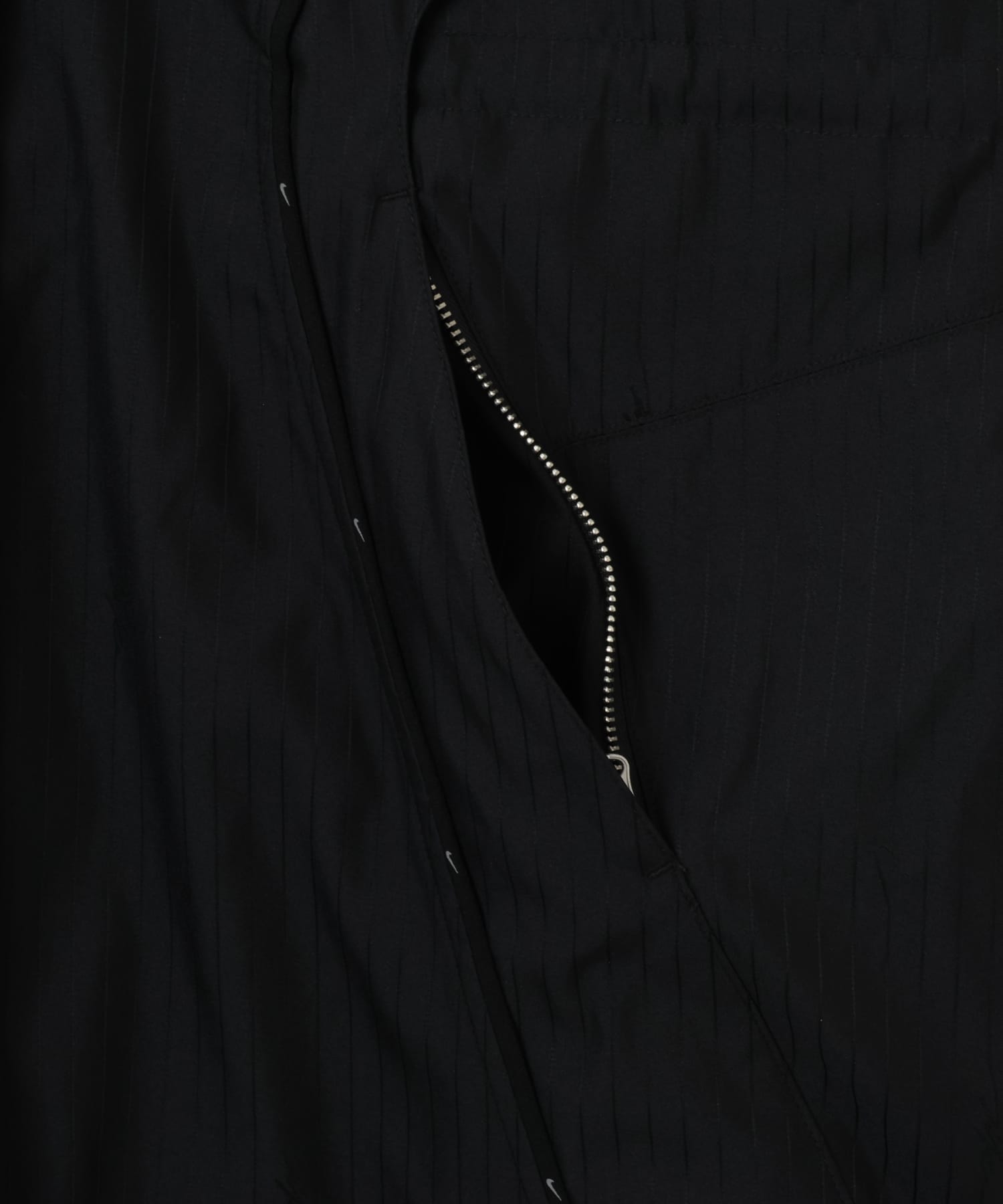 NIKE W NRG NK DF COACHES JACKET BLACKの画像