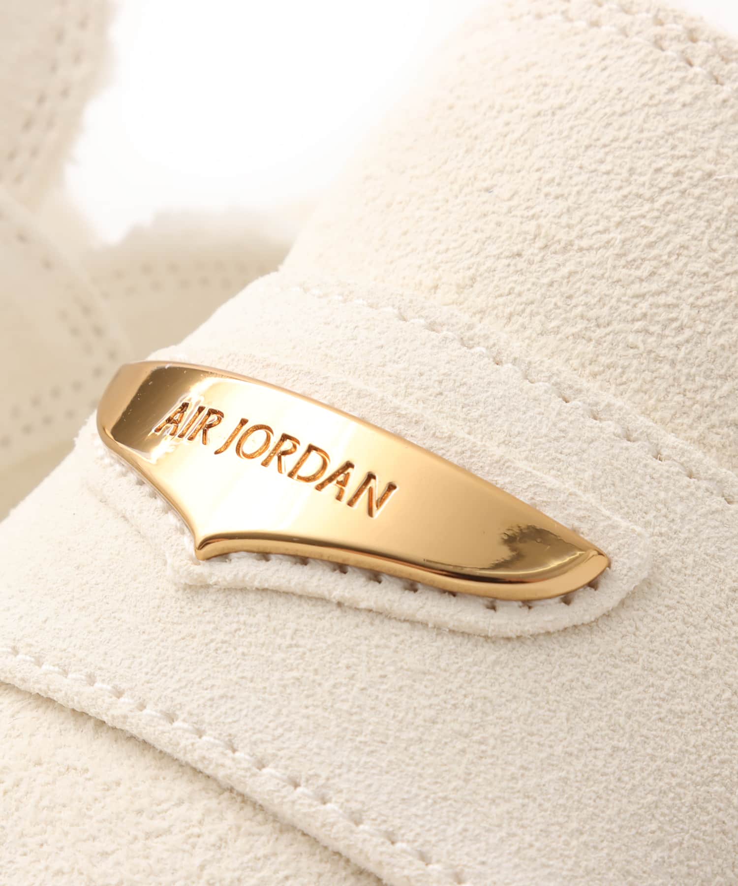 JORDAN BRAND WMNS AIR JORDAN MULE SOFT PEARL/METALLIC GOLD-COCONUT MILKの画像