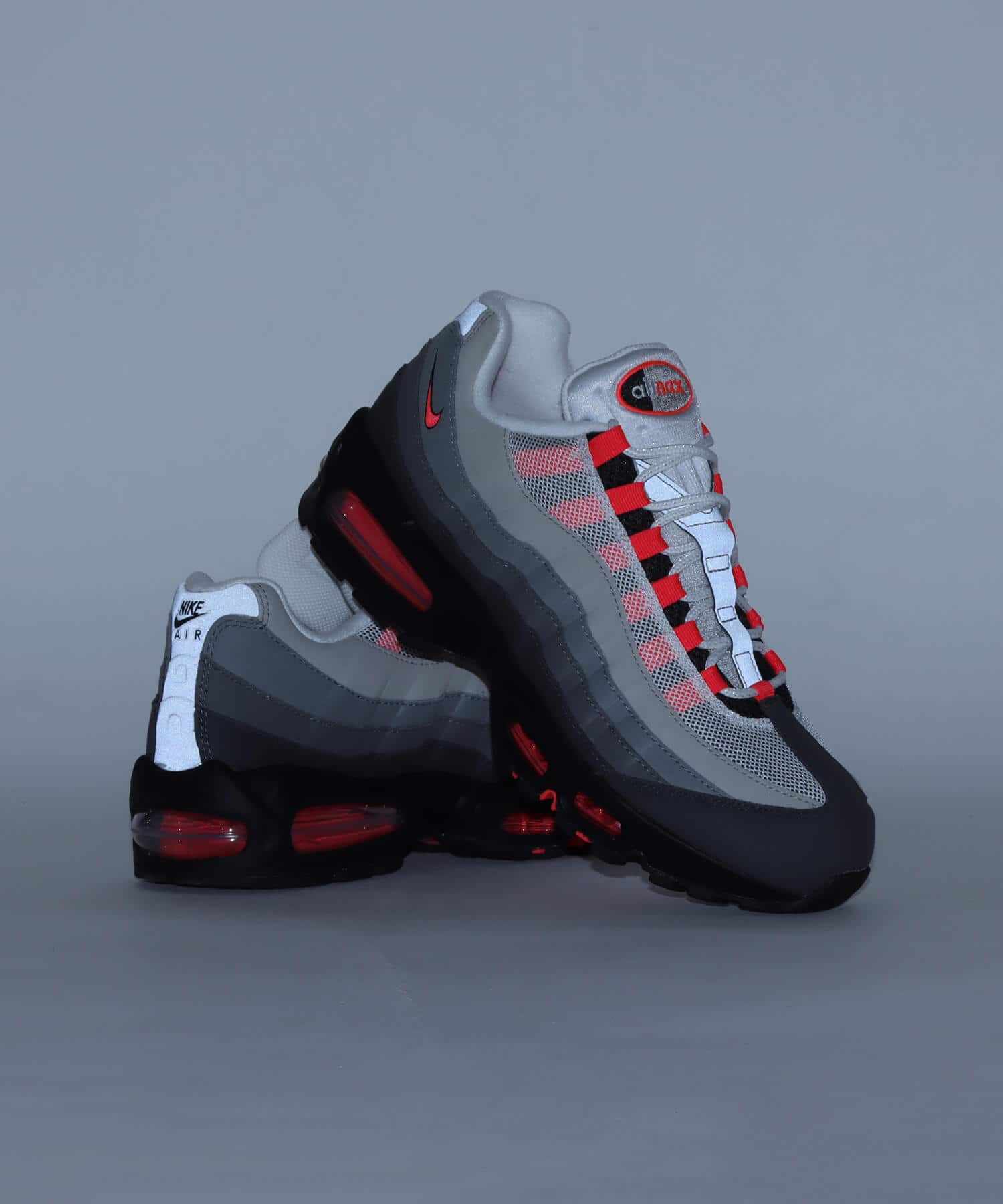 NIKE AIR MAX 95 BIG BUBBLE BLACK/SOLAR RED-MEDIUM ASH-DK PEWTERの画像