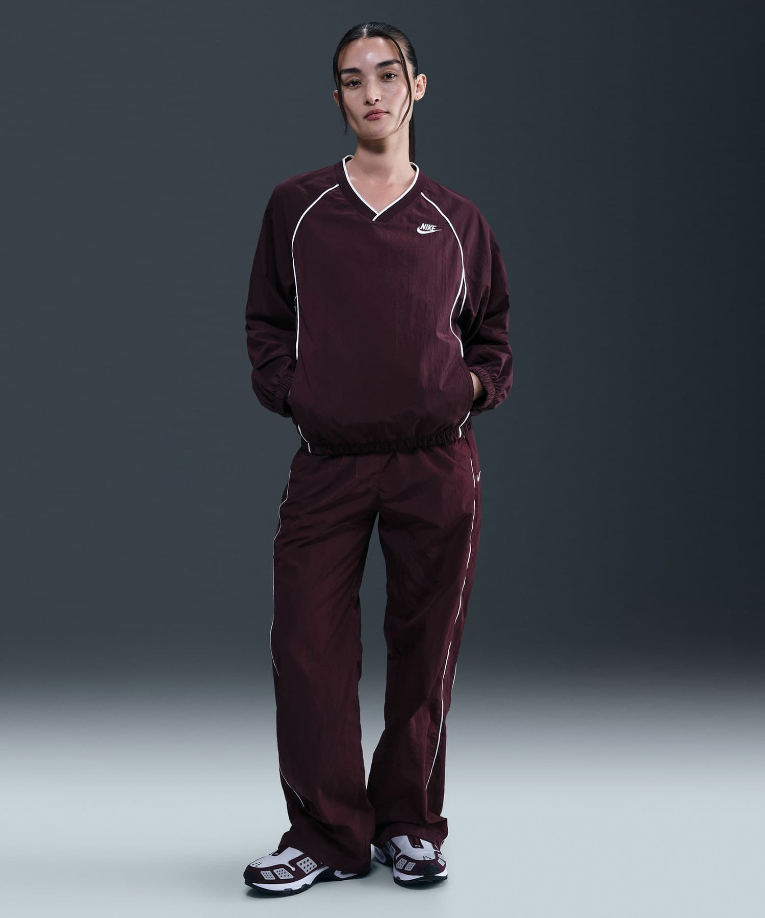 NIKE AS W NSW WR PULLOVER BURGUNDY CRUSH/SAILの画像