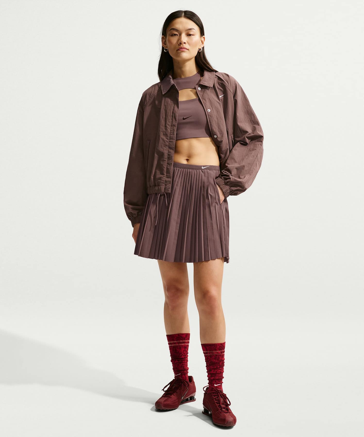 NIKE AS W NSW PLEATED SKIRT BROWNの画像