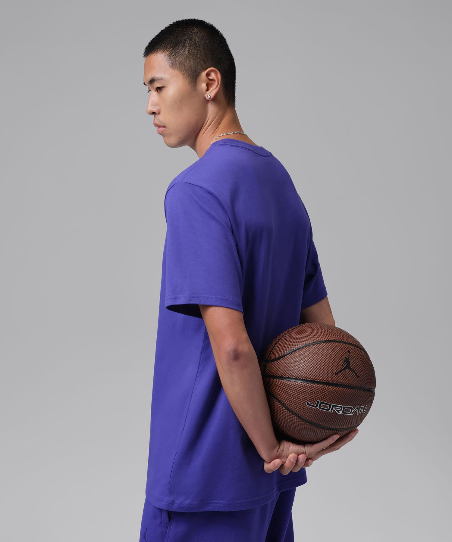 JORDAN BRAND M J DF SPRT GFX SS CREW 3 PURPLEの画像