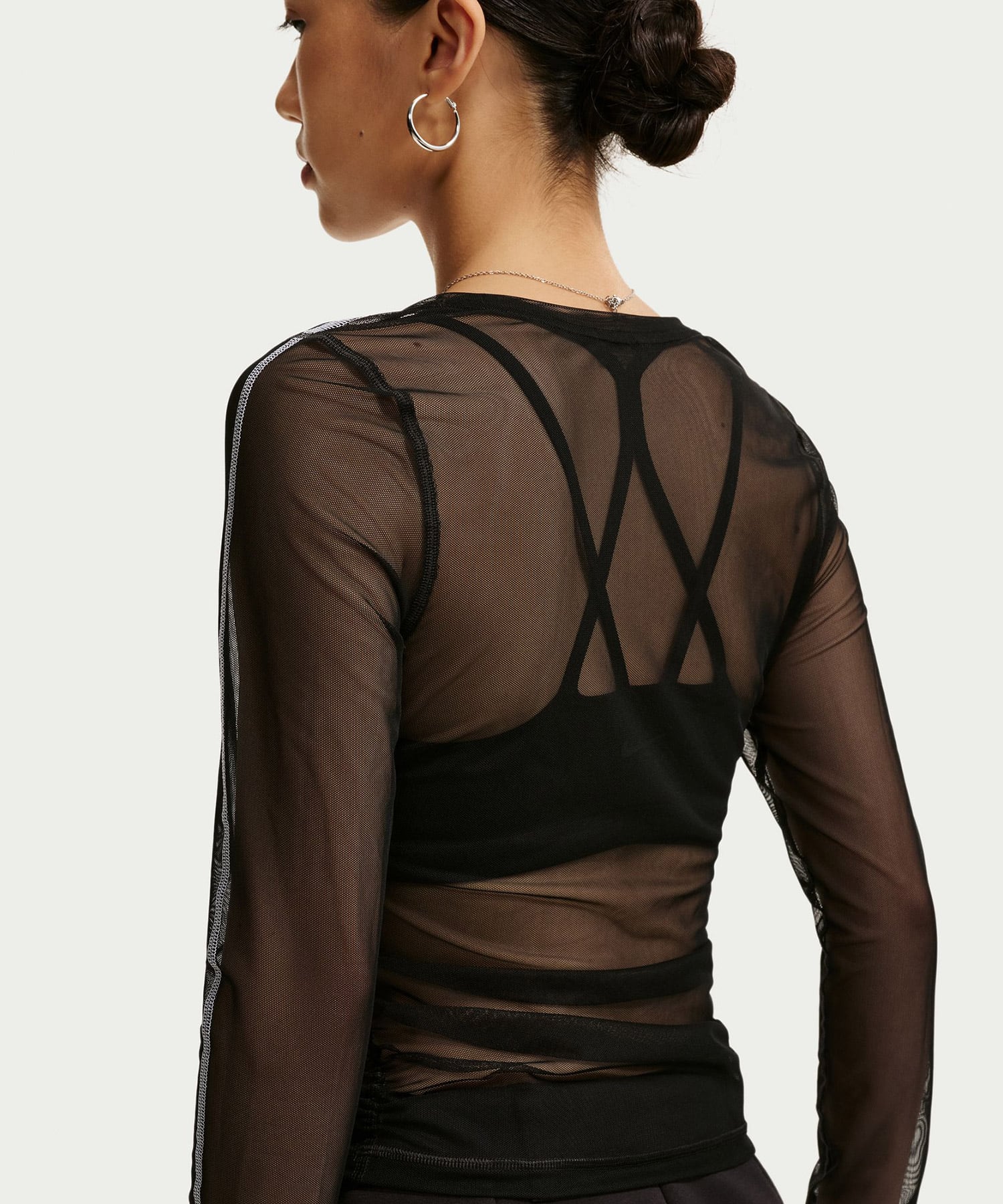 NIKE AS W NK STREET SHEER LS BLACKの画像