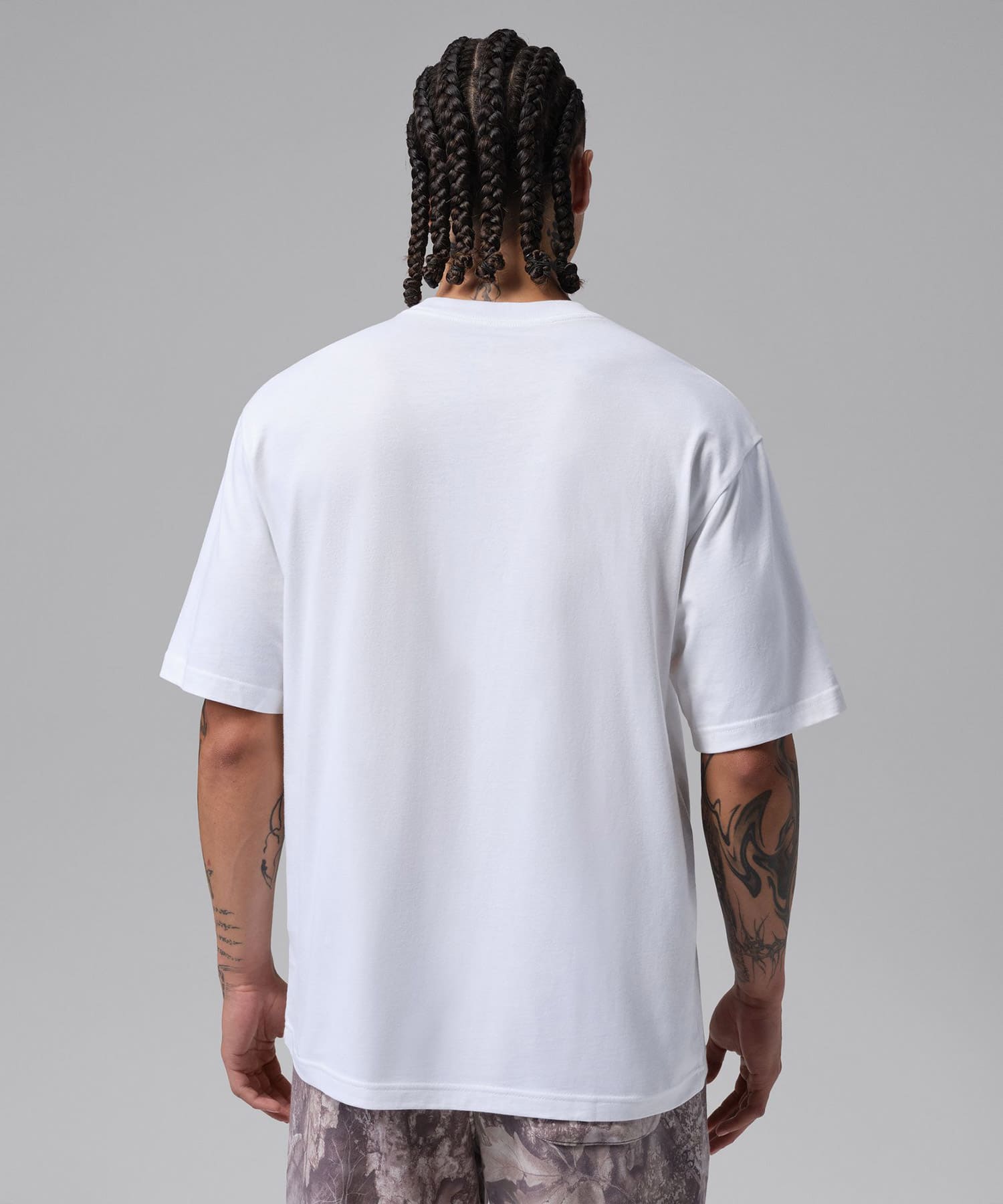 JORDAN BRAND M J BRK RLT SS CREW WHITEの画像