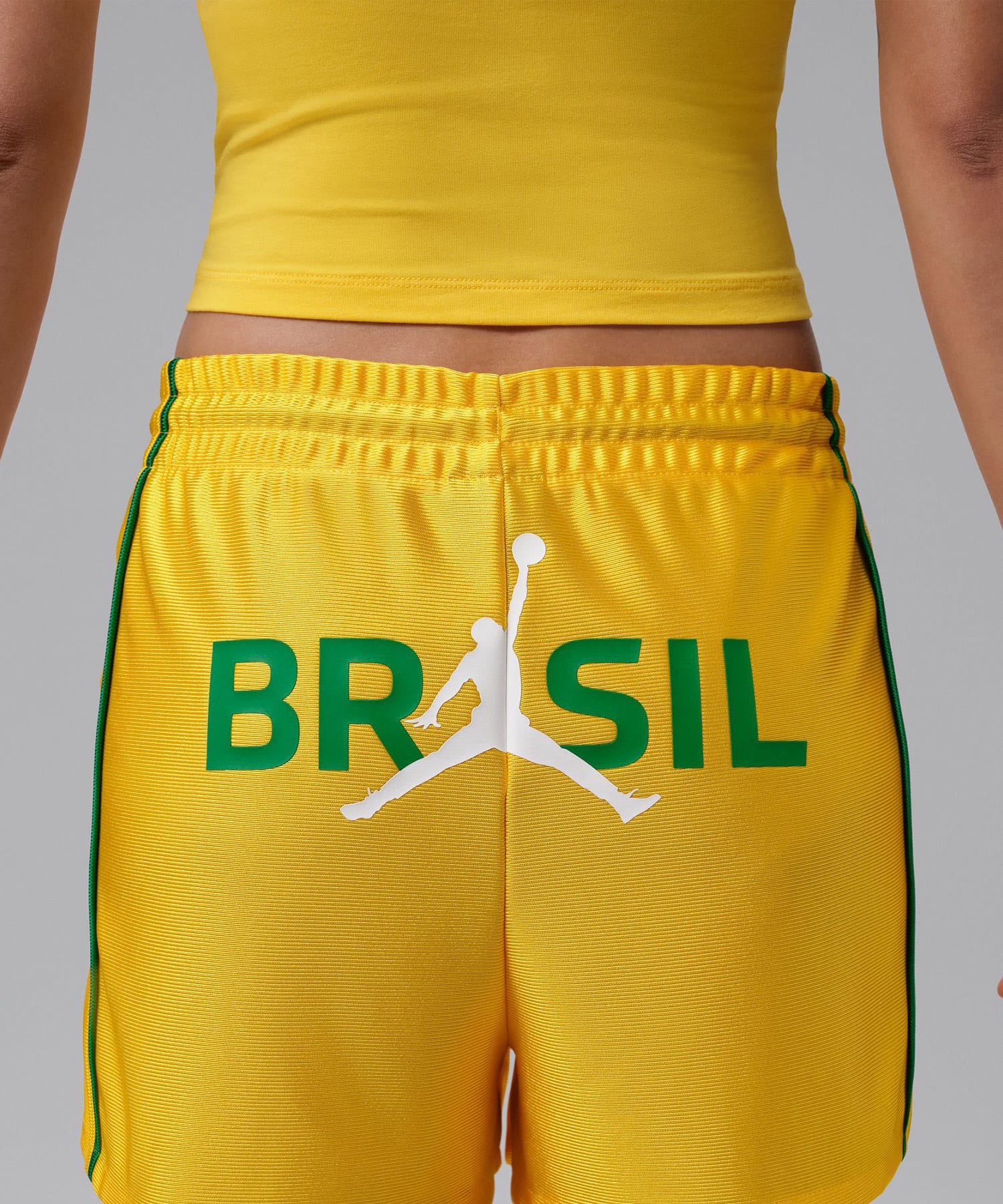 JORDAN BRAND AS W J BRK NOV KNIT SHORT P6 VARSITY MAIZE/(LUCKY GREEN)の画像