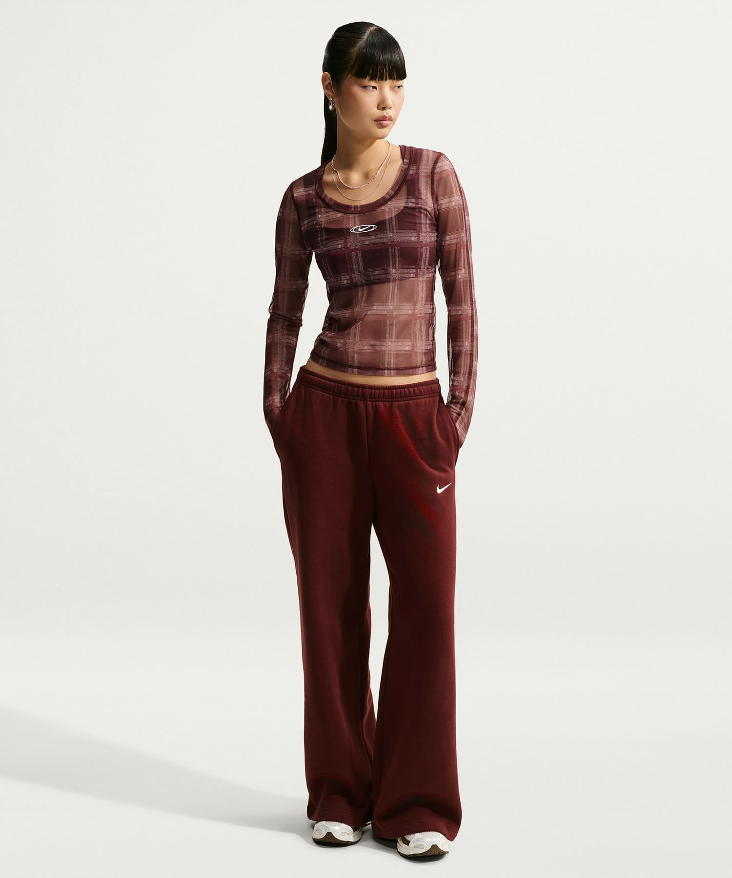 NIKE AS W NK LS BODY BLD MESH PRNT BROWNの画像