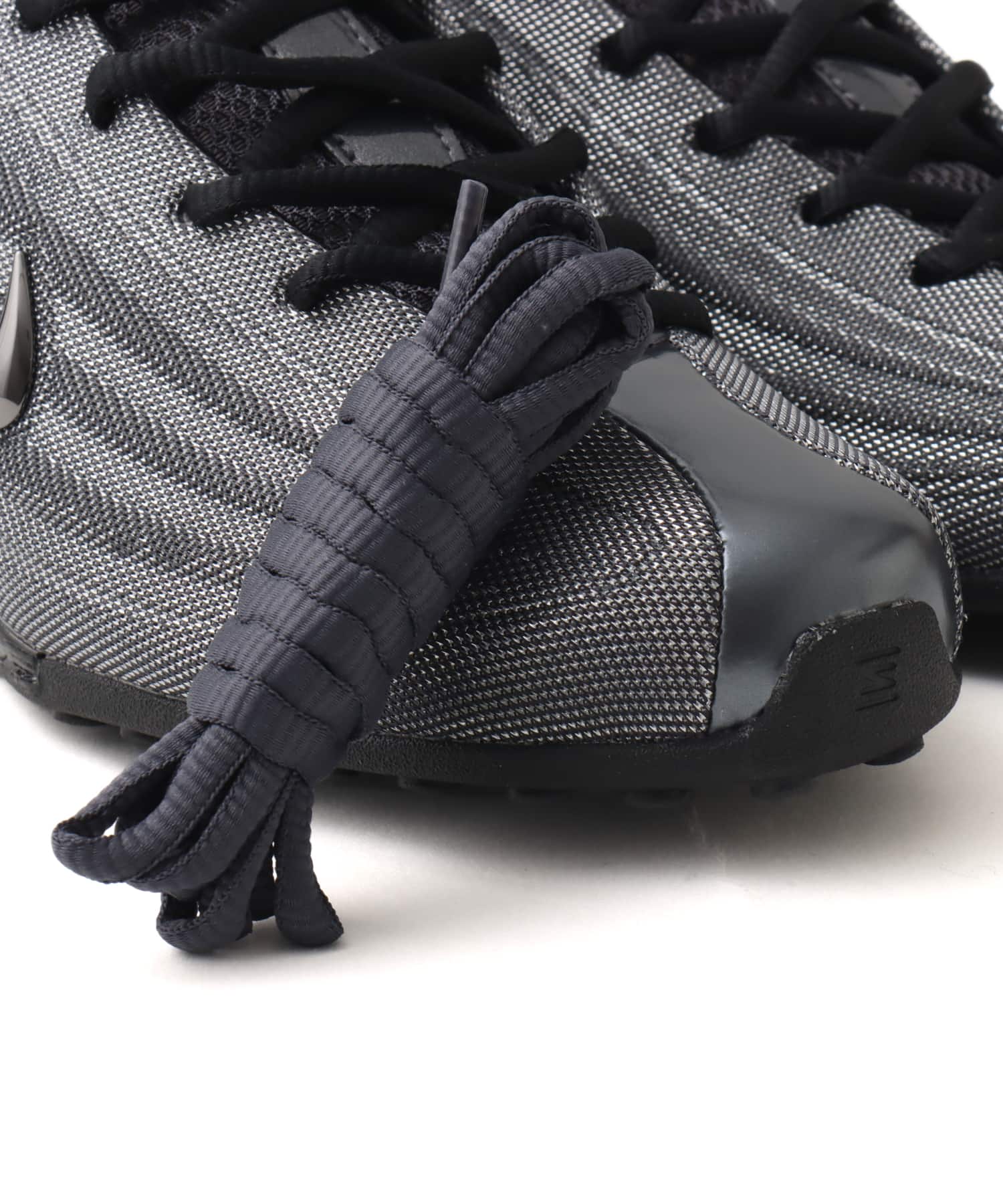 NIKE W SHOX Z SP NAKED MTLC HEMATITE/BLACK-WOLF GREYの画像