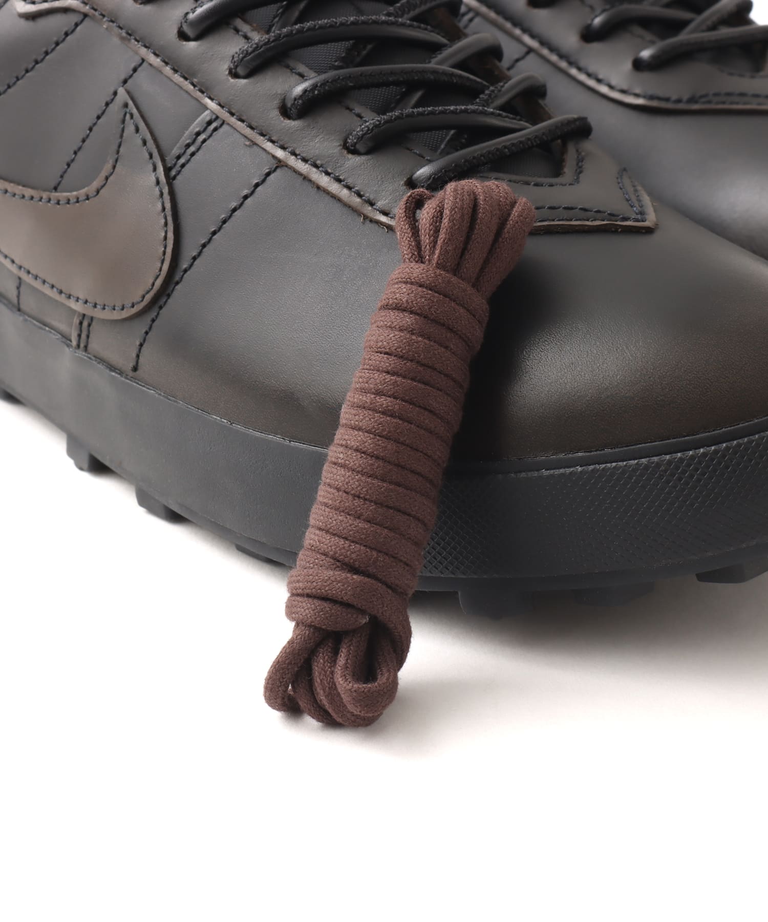 NIKE ASTROGRABBER LEATHER BLACK/BAROQUE BROWNの画像
