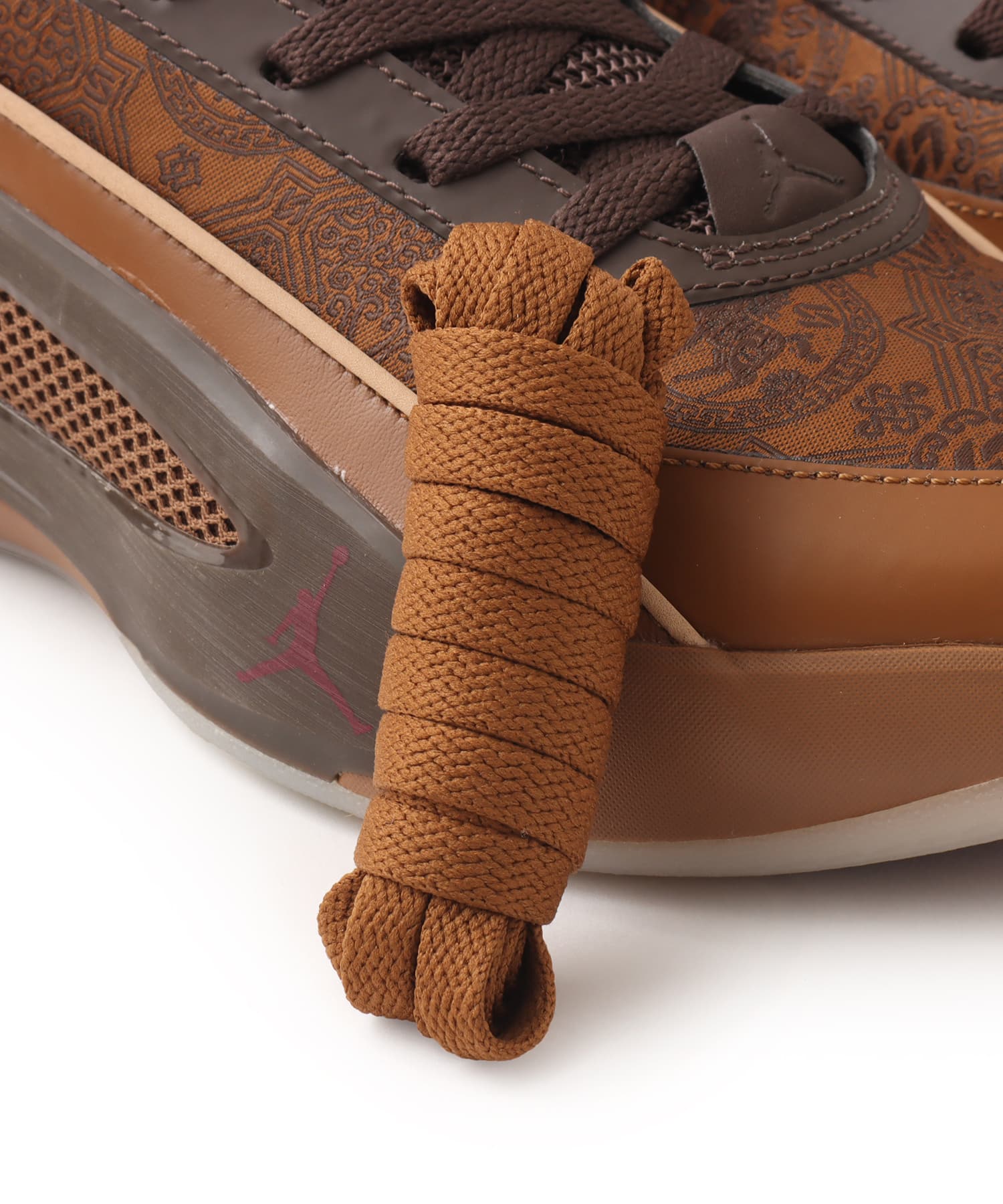 JORDAN BRAND JORDAN LUKA 5 CNY PF LT BRITISH TAN/MTLC RED BRONZEの画像