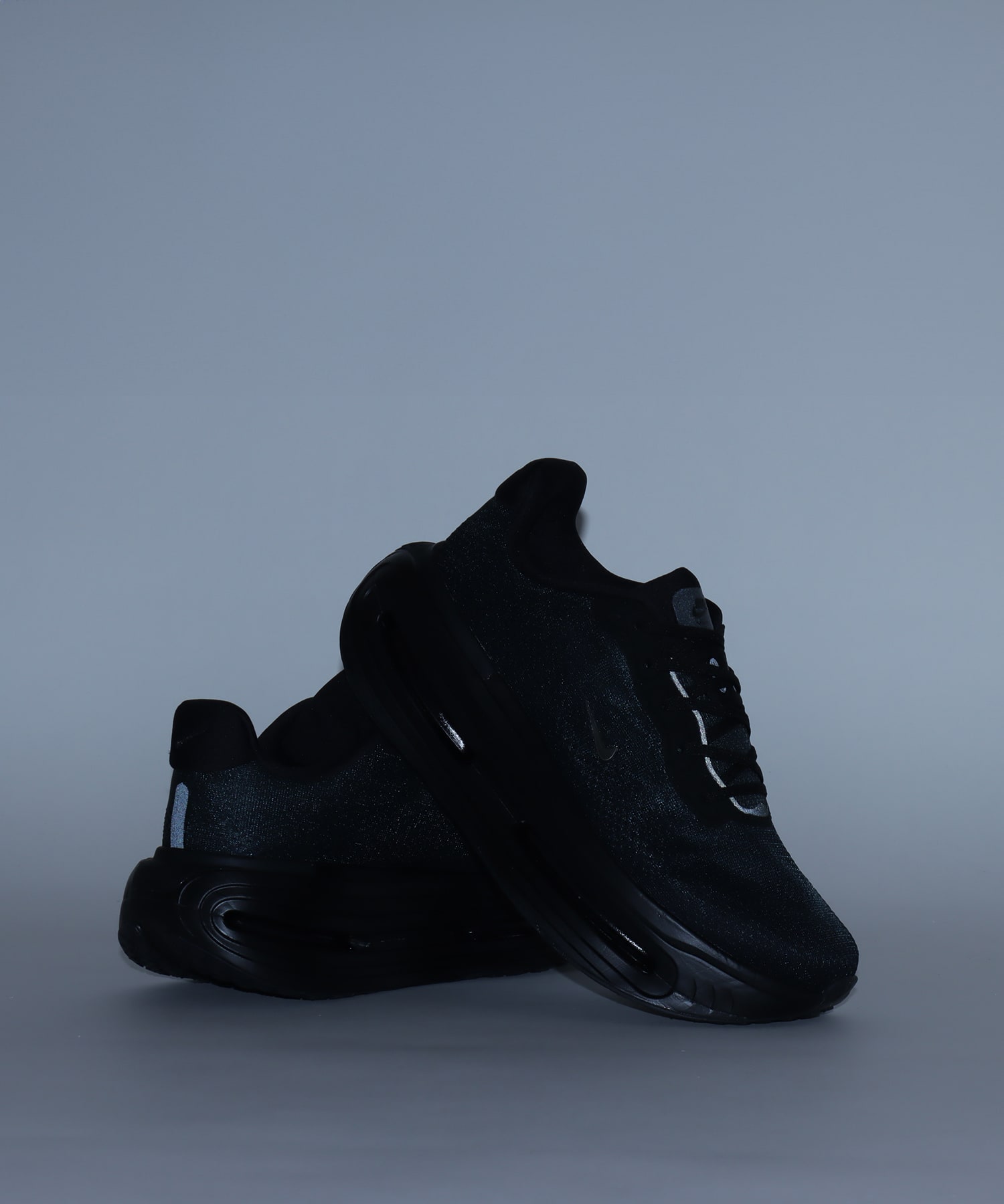 NIKE NIKE VOMERO PRM SP BLACK/BLACK-WHITEの画像