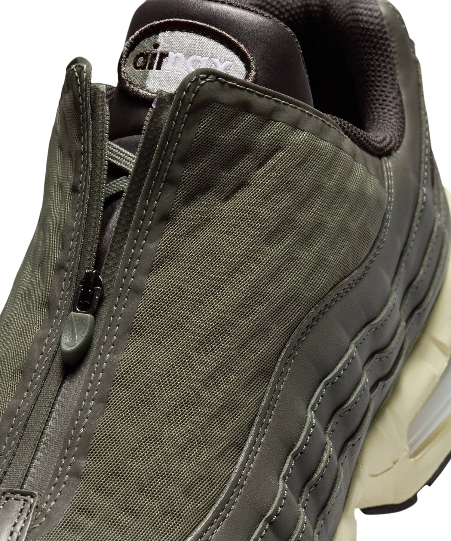 NIKE NIKE AIR MAX 95 ZIPPER MEDIUM OLIVE/VELVET BROWN-ALABASTERの画像
