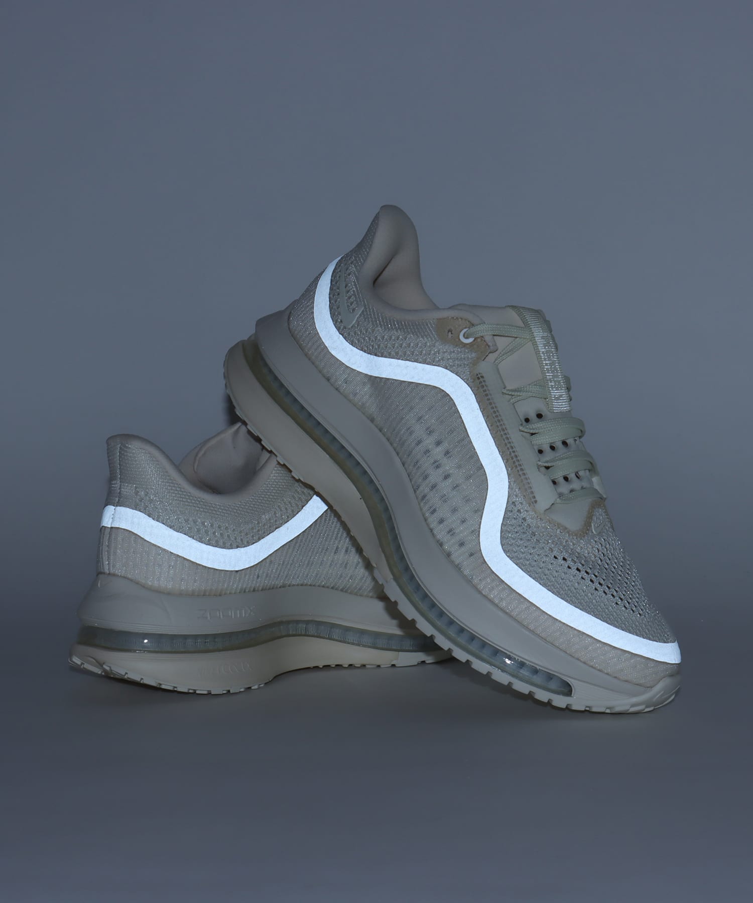 NIKE PEGASUS PREMIUM SP NATURAL/MUSHROOM-NATURAL-BLACKの画像