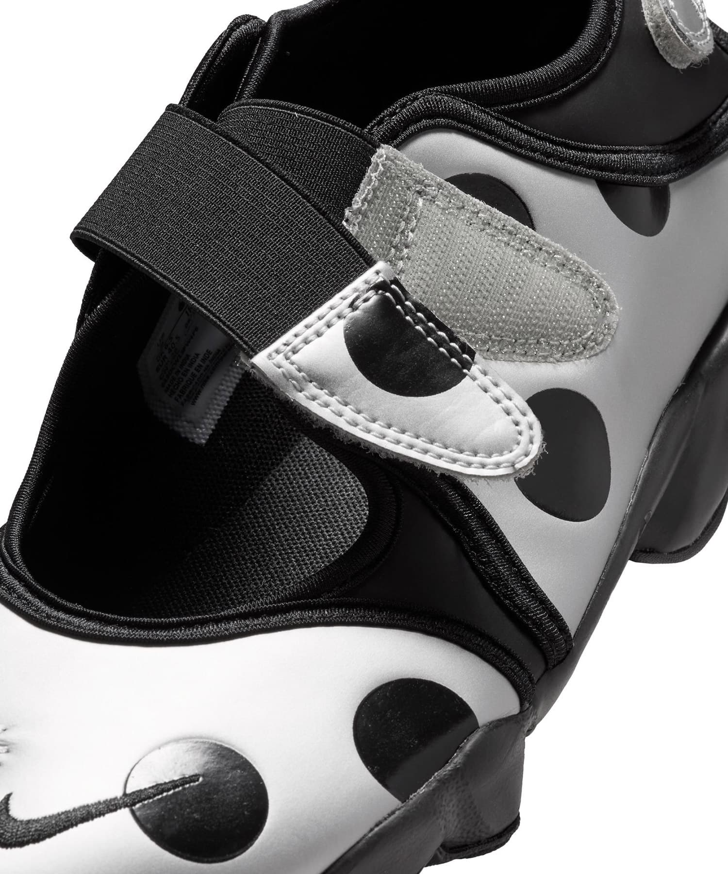 NIKE WMNS AIR RIFT BLACK/BLACK-METALLIC SILVERの画像