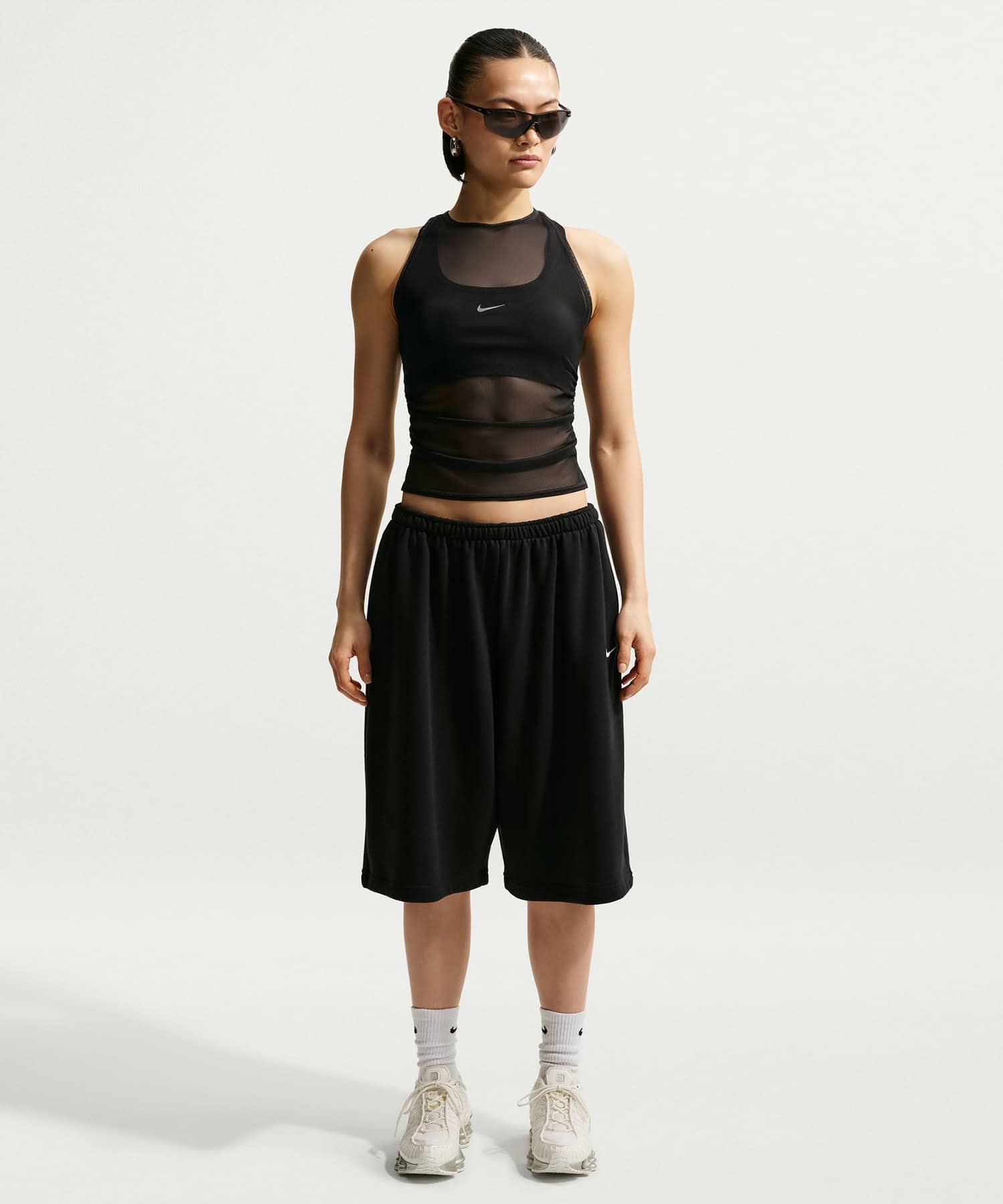 NIKE AS W NSW SHEER TANK BLACK/(SAIL)の画像