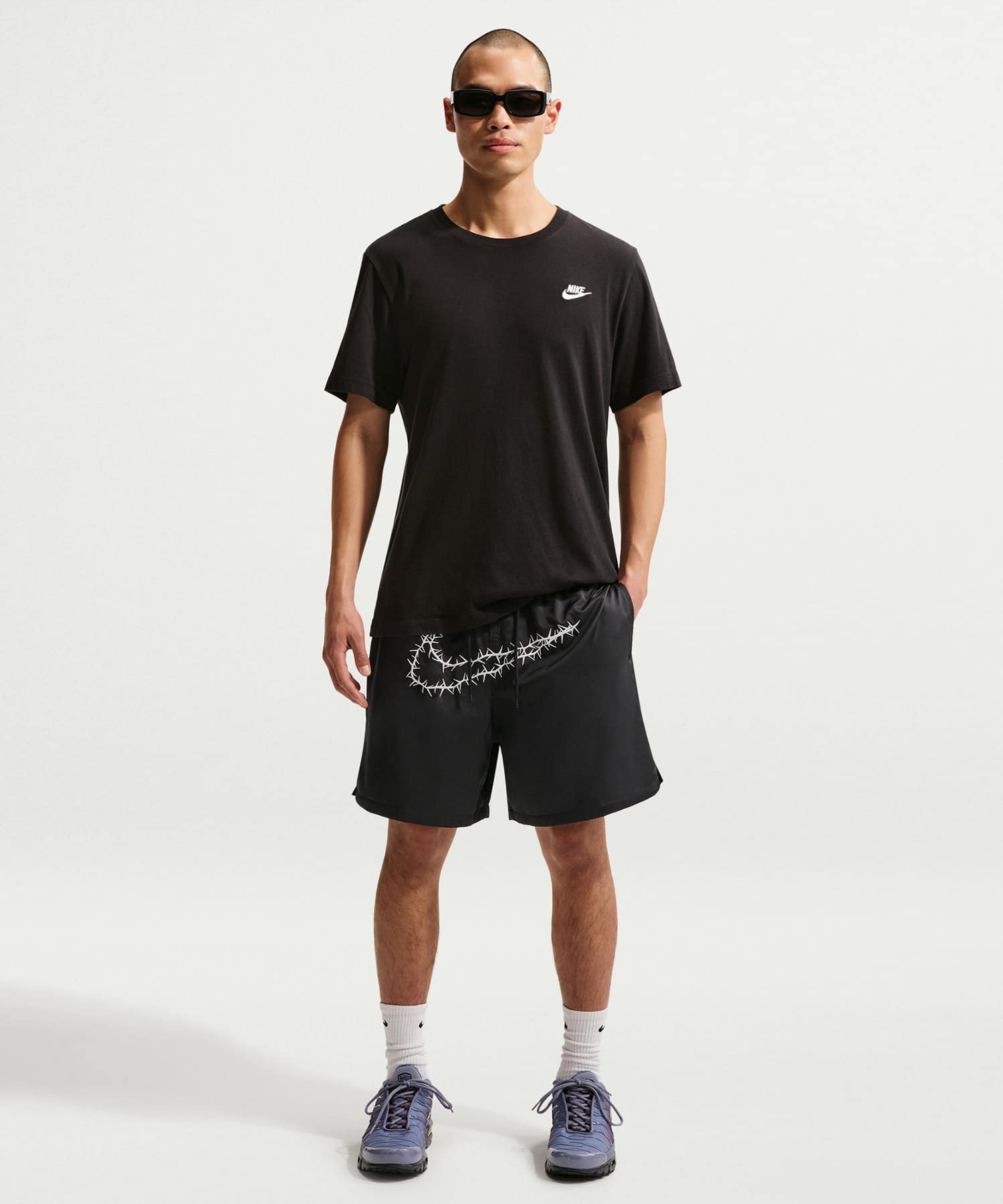 NIKE AS M NK FLOW SHORT FTBL LATAM BLACK/(PURE PLATINUM)の画像